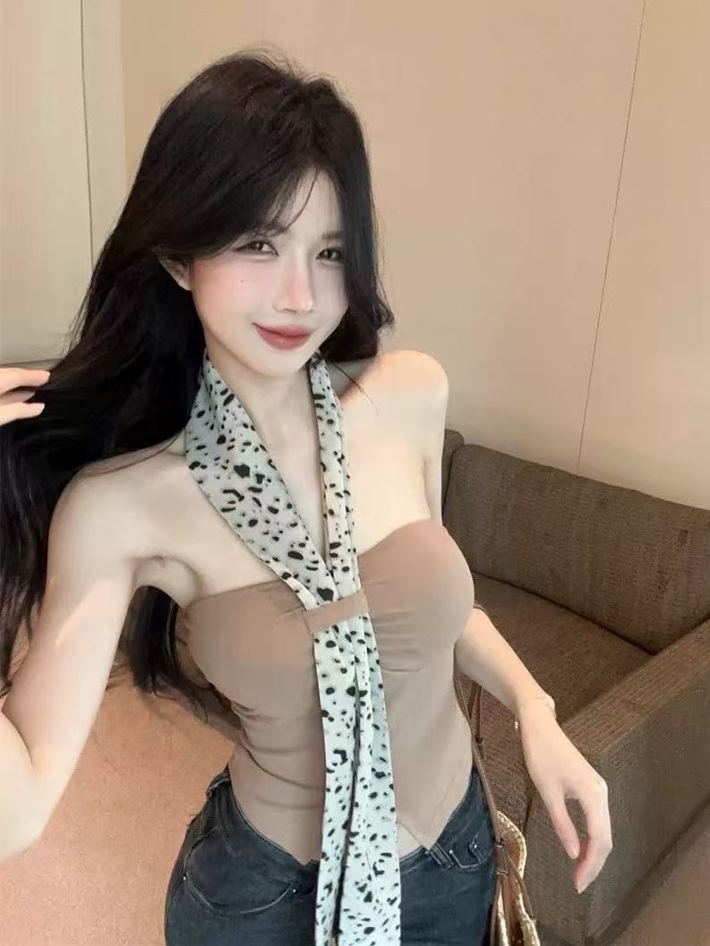 TP315性感抹胸上衣