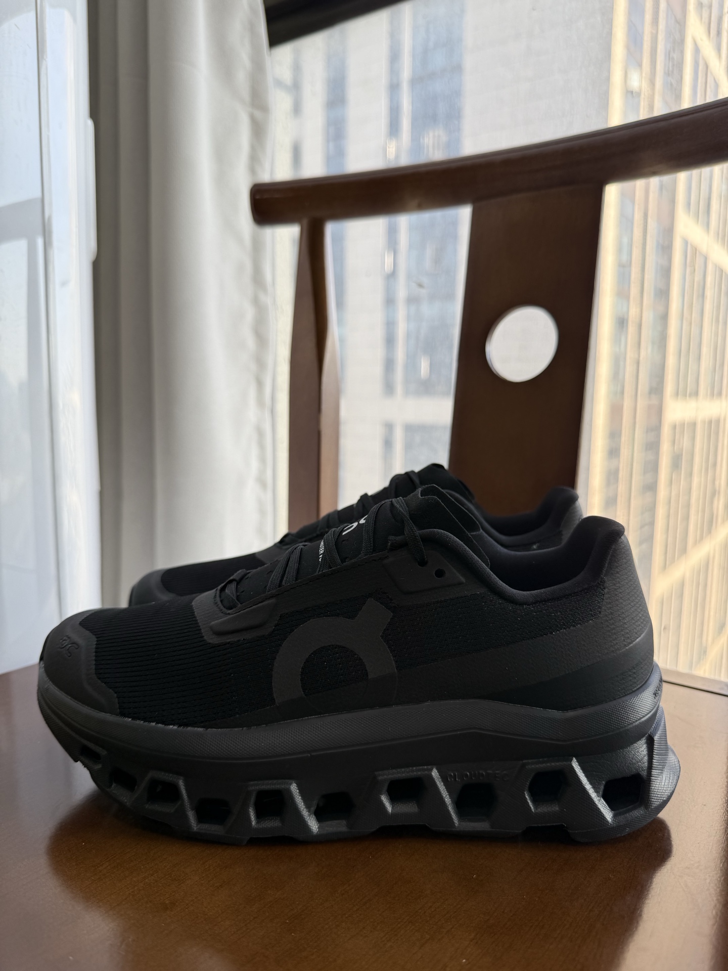 On Cloudmonster Void