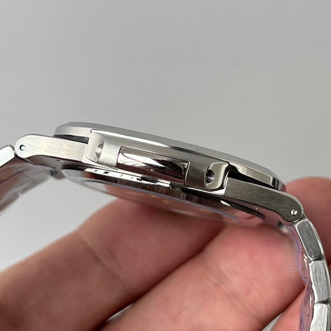 全网首发，再创经典，白金版5811G鹦鹉螺，搭配SC330机芯，直径41mm，厚度8.2mm，原版开模表扣，表带扣可锁定调节长度装置 ，接受预订！😎💯🔥