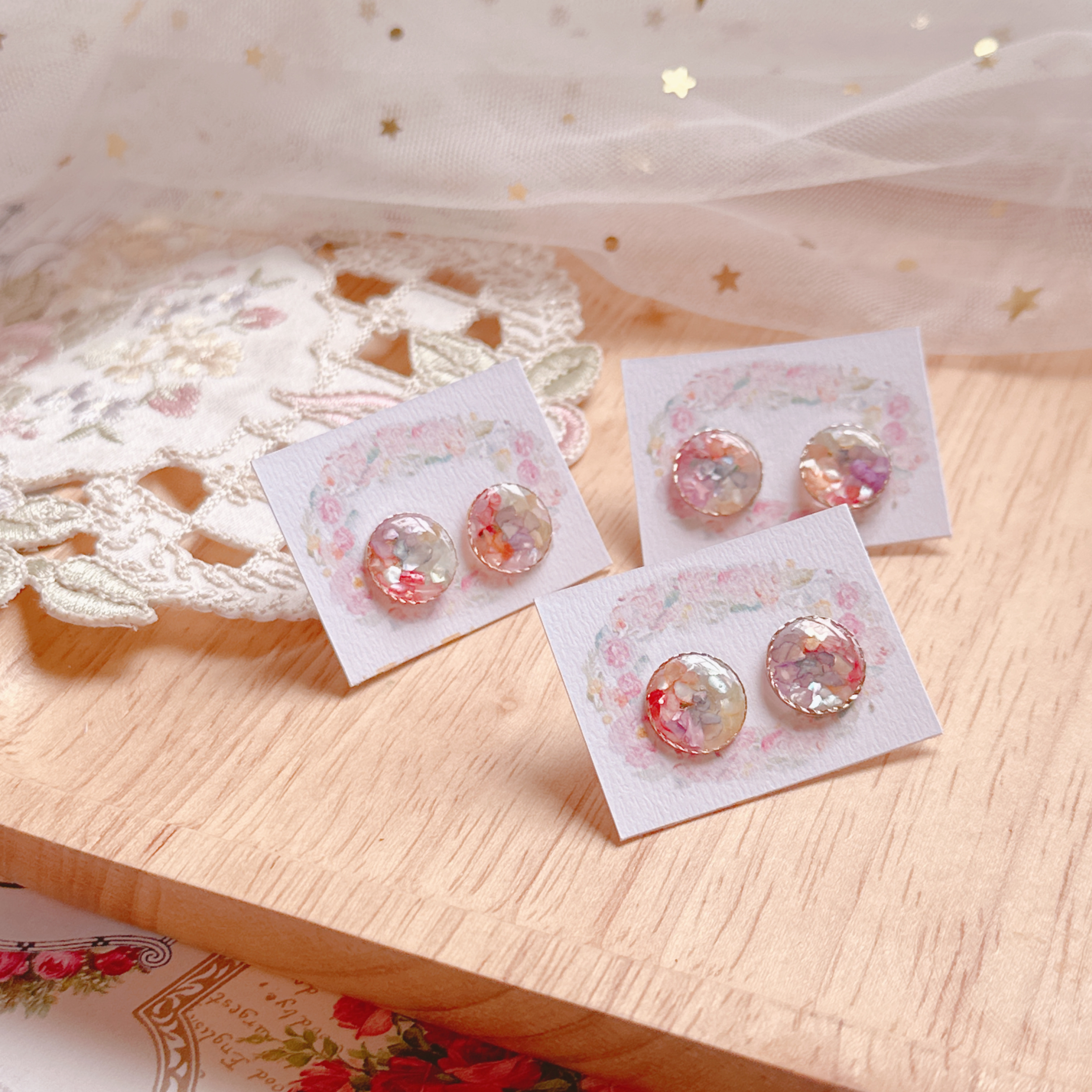 ### Rose time 3月19-21日 精選半價🩷 🌈彩虹貝殼🐚耳釘 🌈七周年精選半價