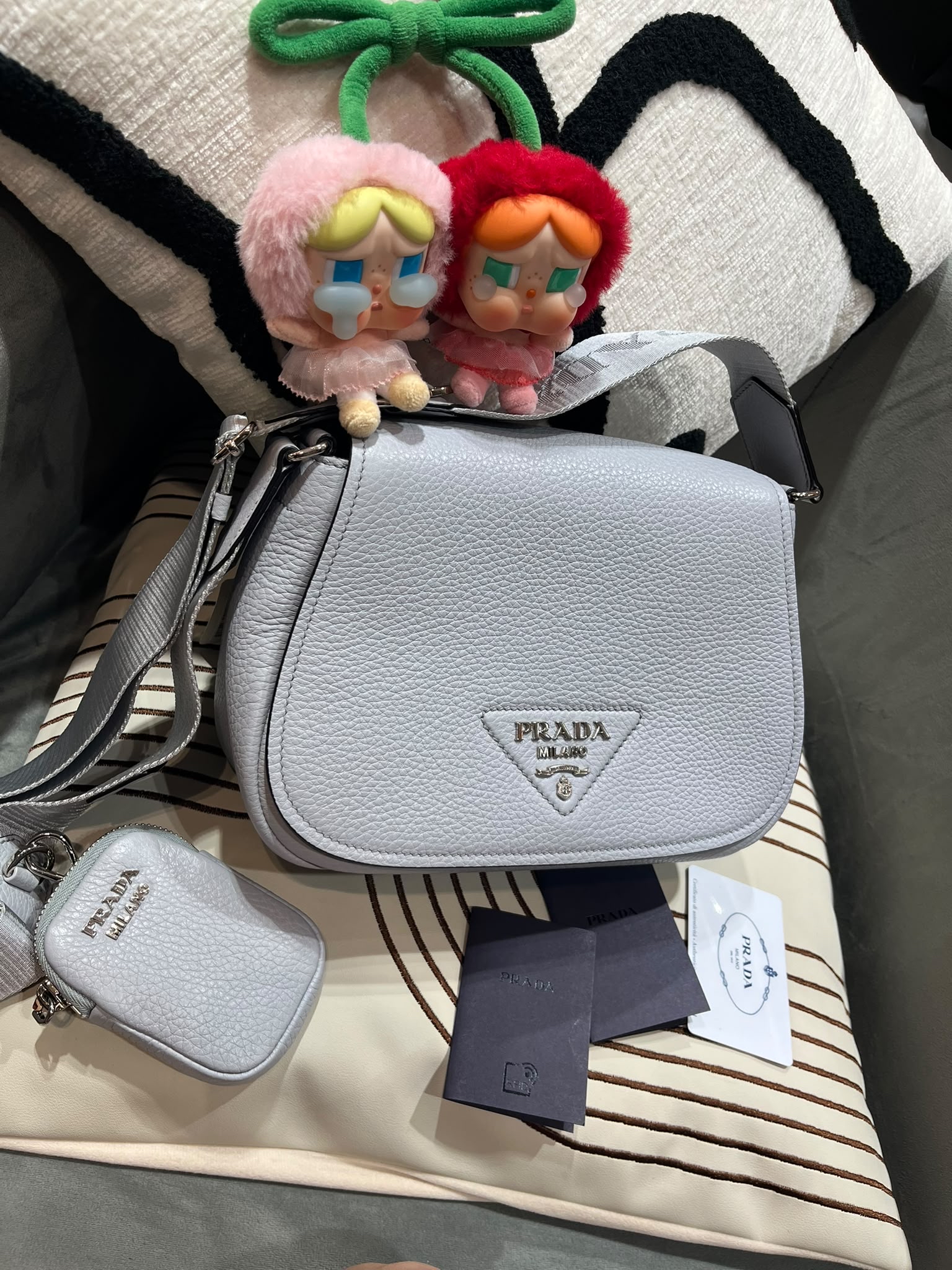 PRADA VITELLO POCKET SHOULDER BAG 1BD293 calfskin NFC 100%Authentic ,99%new ✅Coin bag✅dust bag