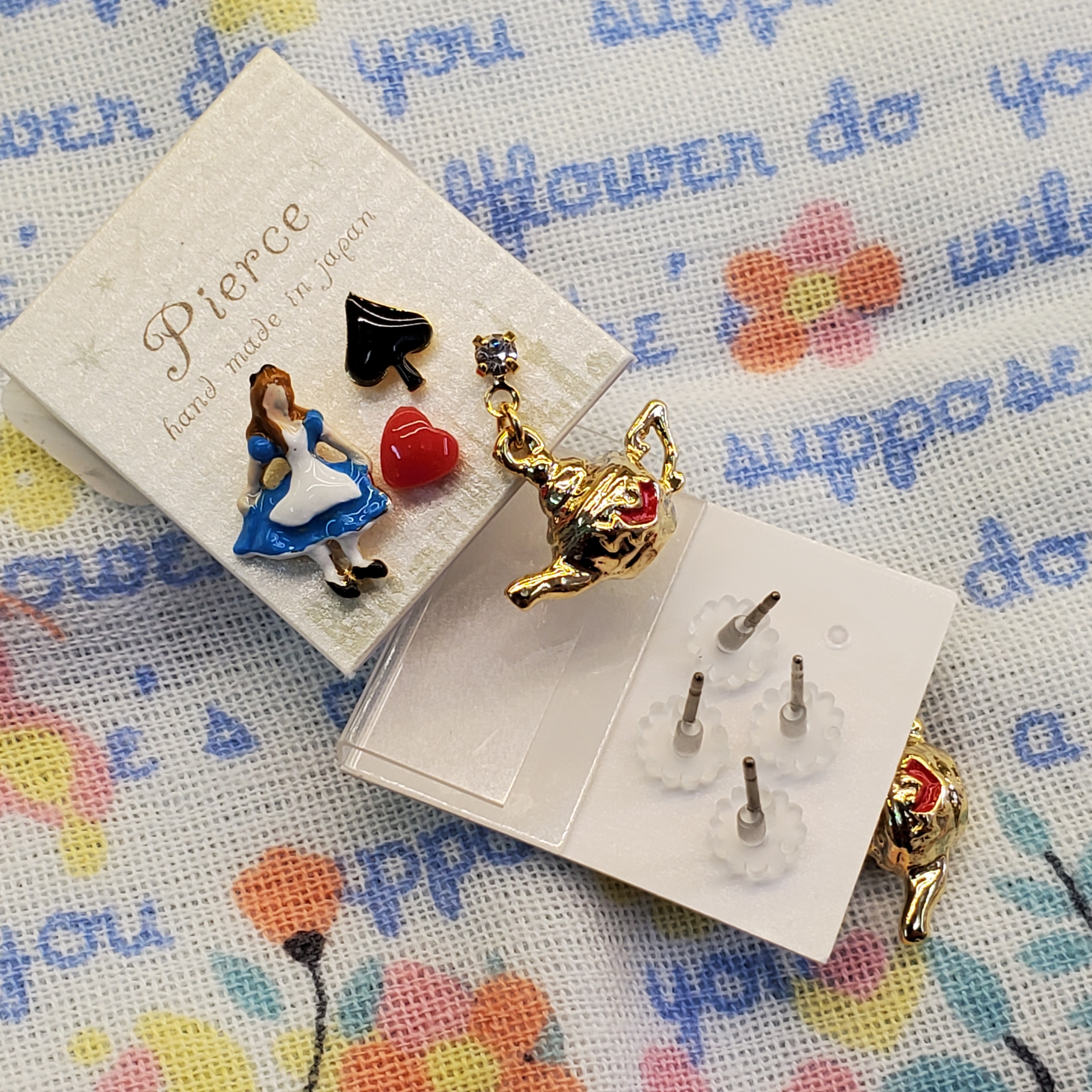 [現貨] [日本製] 愛麗絲耳針 {TF018441}