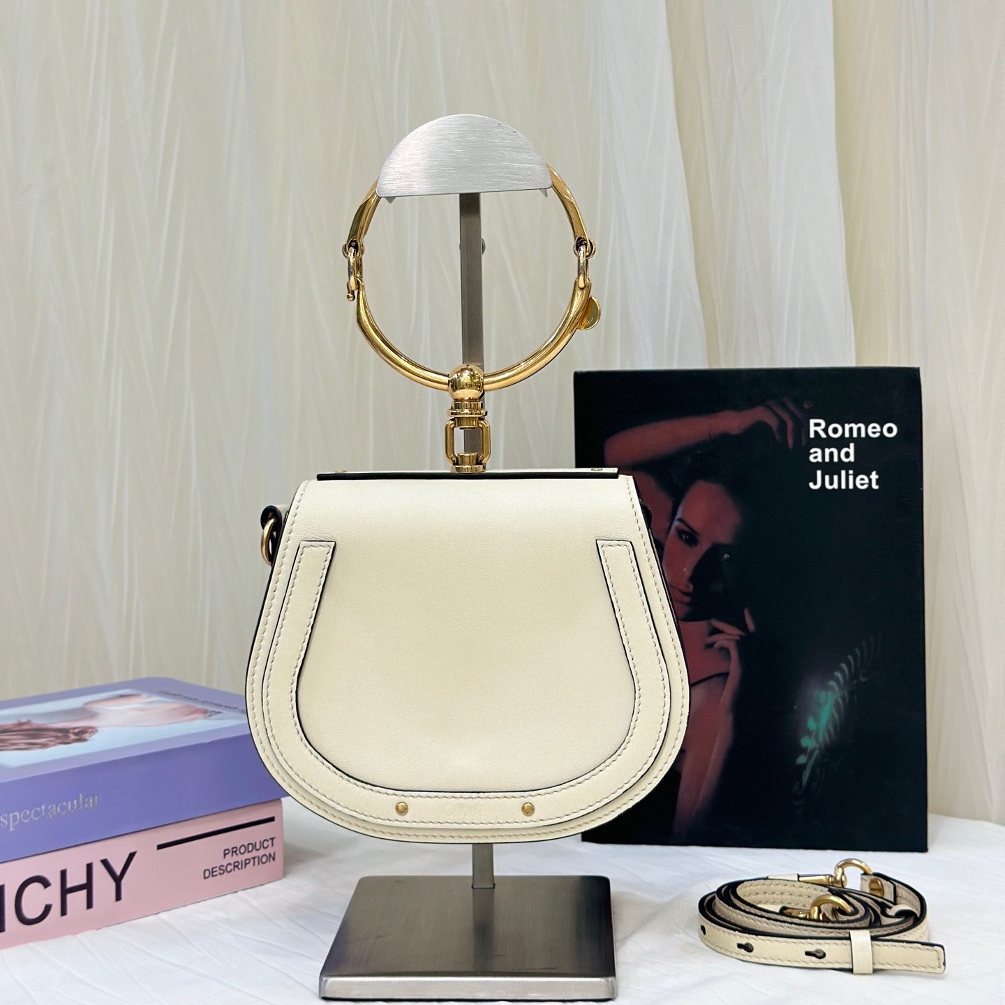 【預訂貨品】Chloe奶油白圓環包 