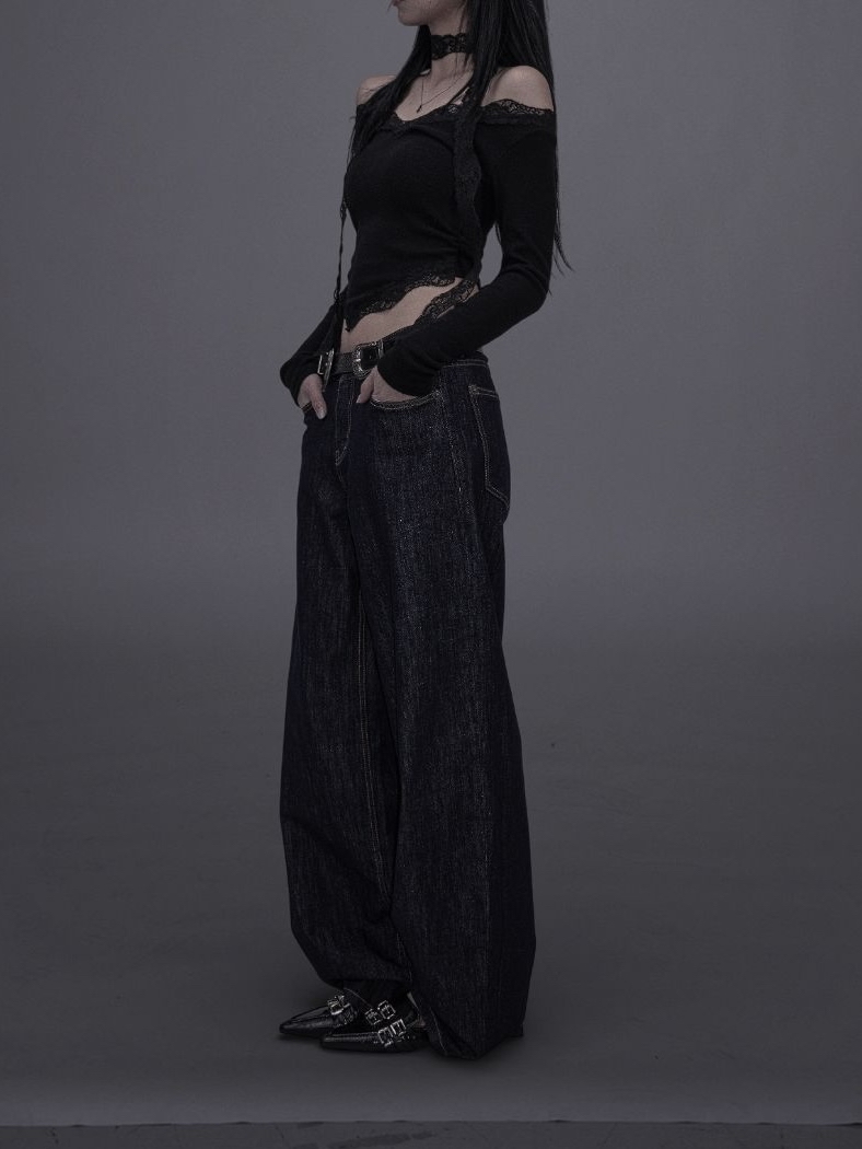 No-Fade Wide-Leg Jeans