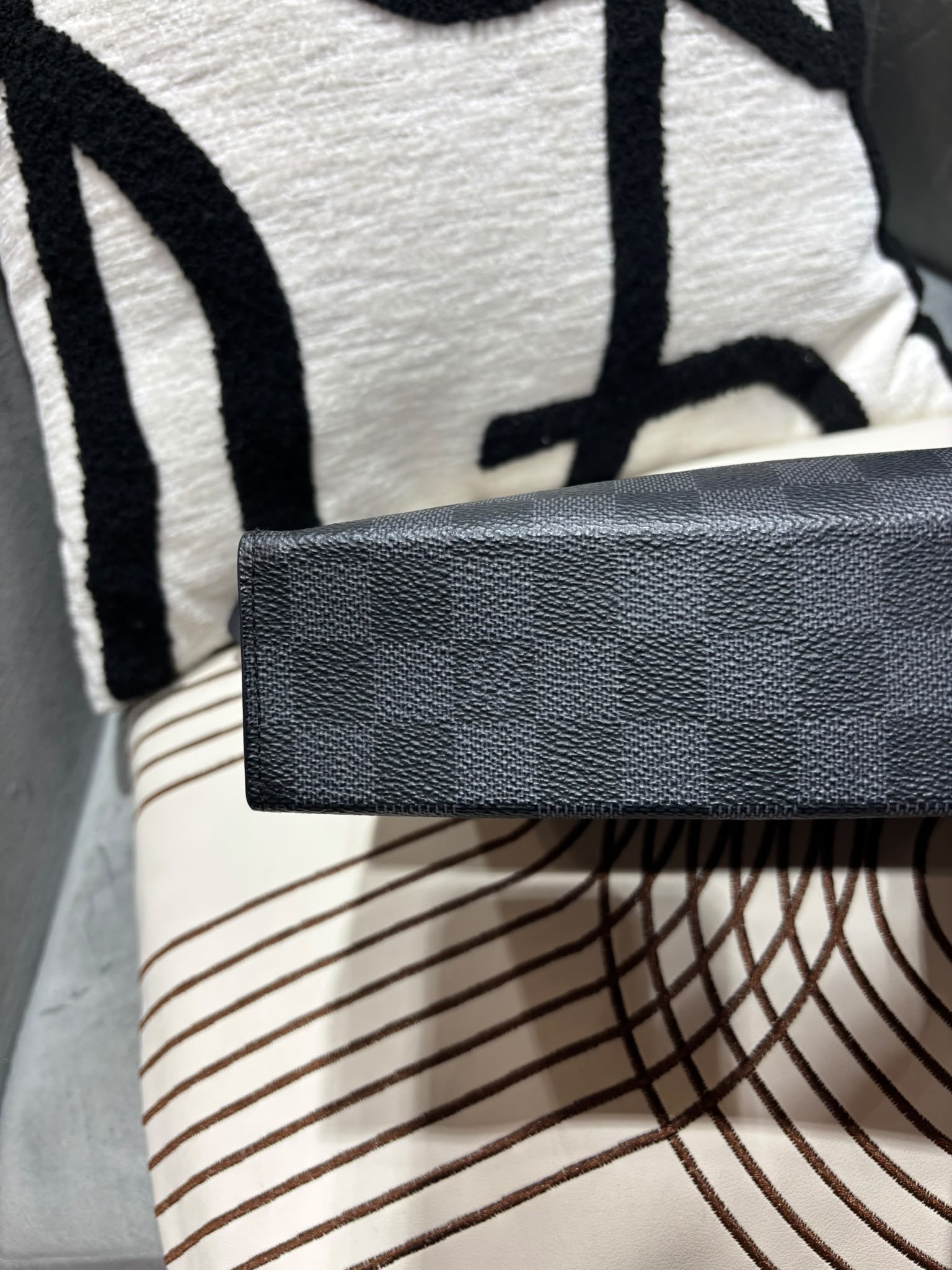 Louis Vuitton LV Pochette Voyage MM 100%Authentic,99%New✅Dust bag