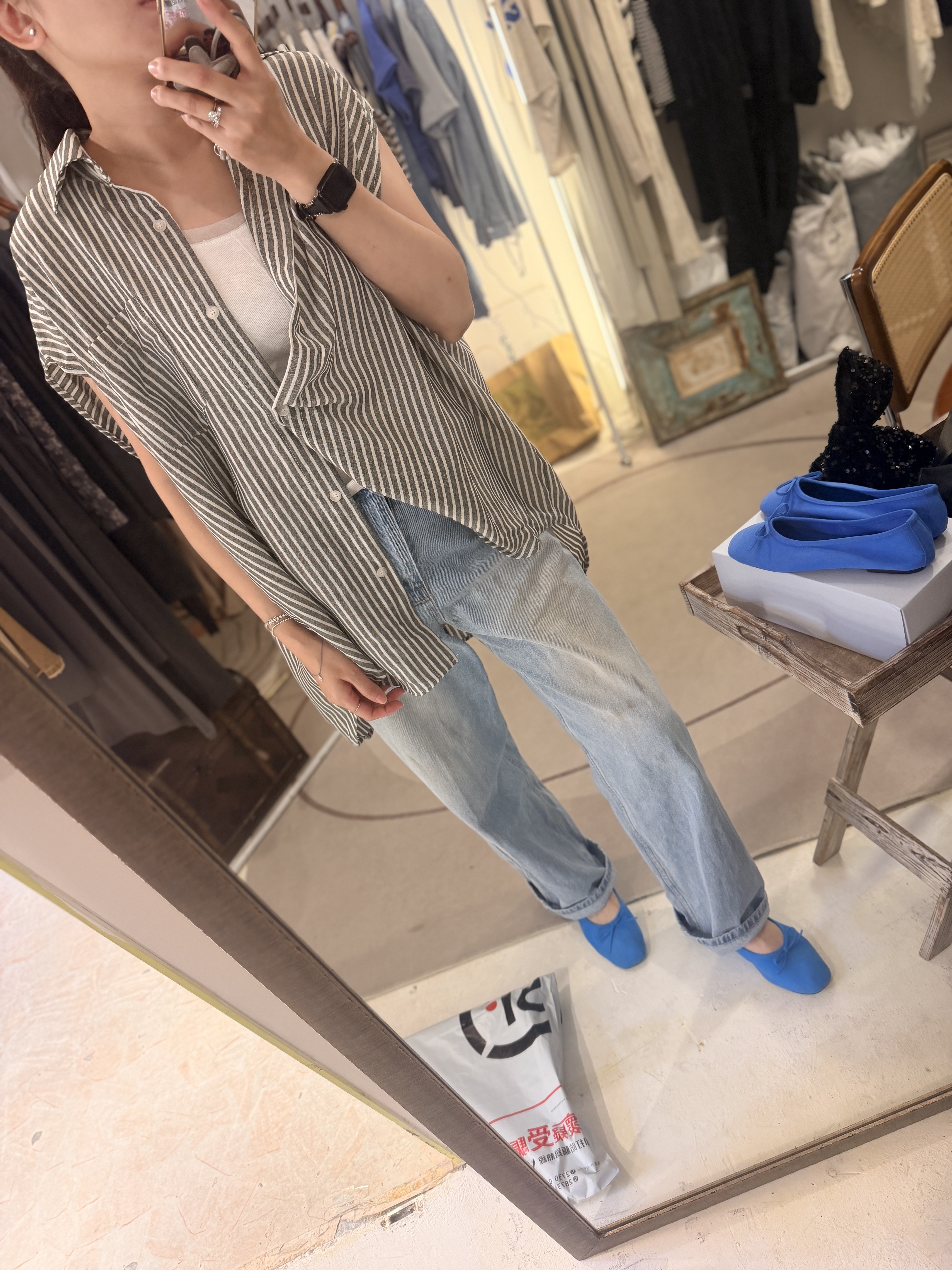 Loose cutting linen shirt