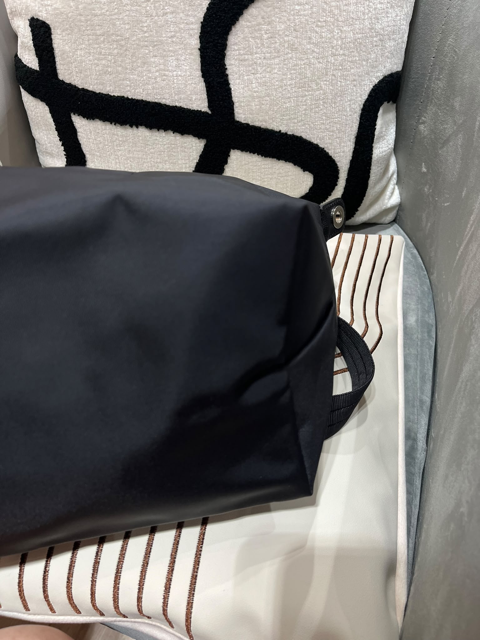Longchamp LE PLIAGE ENERGY Black, 2way bag 100%Authentic ,98%New 