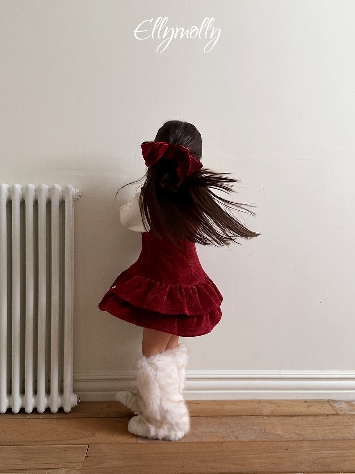 Ellymolly | Snow frill ops