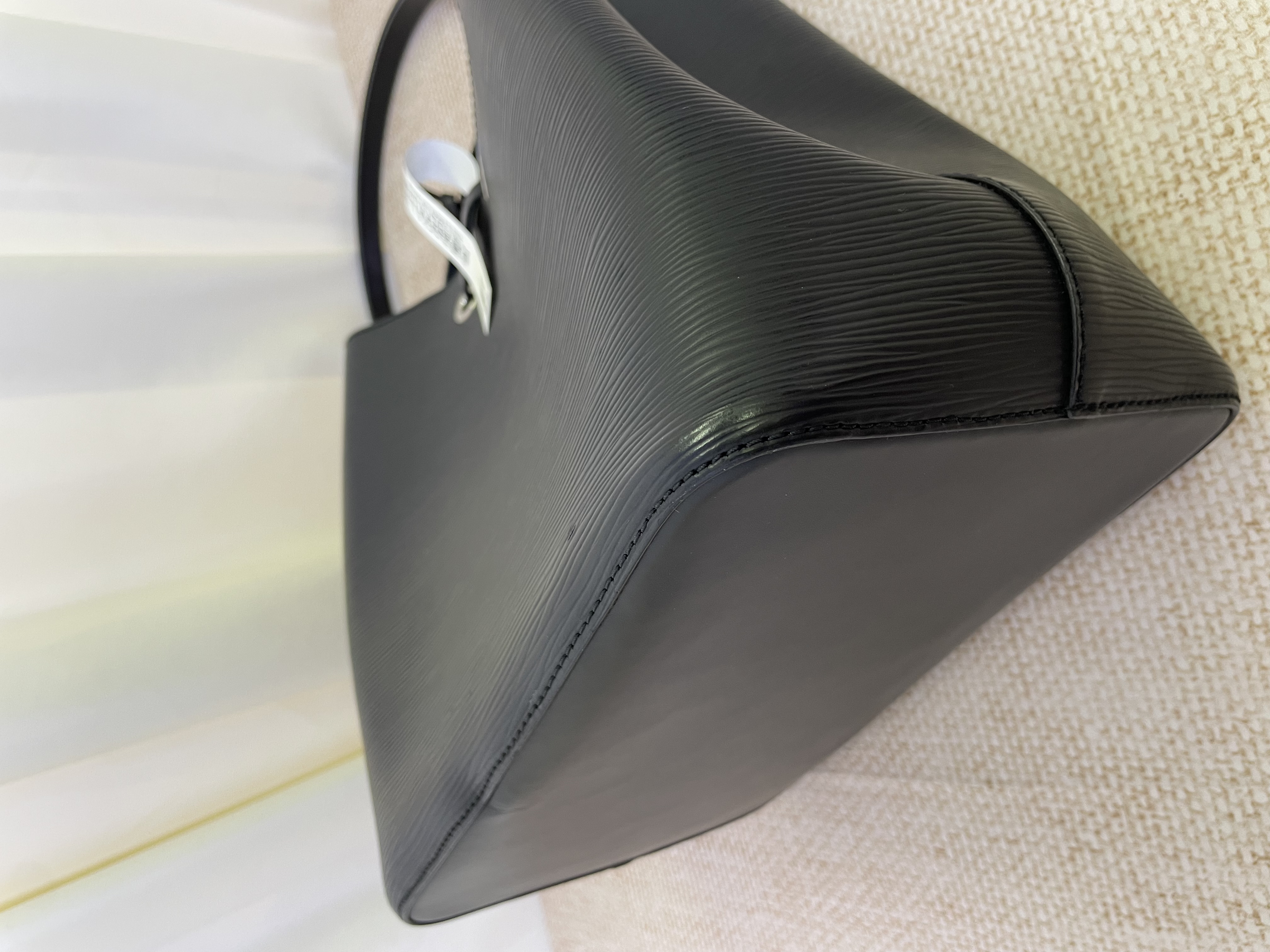 Pre-owned Louis Vuitton NéoNoé MM bucket bag / Product Code: 26031005