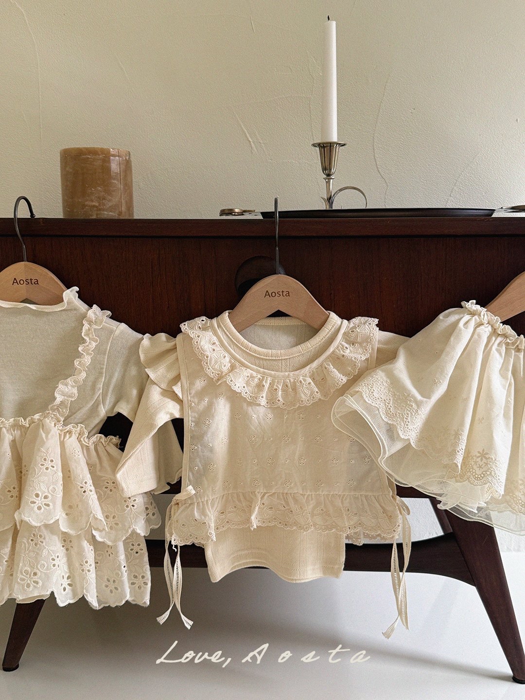 Aosta | [Lace Olivia Vest]
