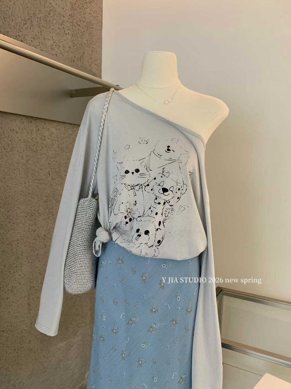 1745 Blue Floral Kitty Casual Set Freesize 清新蓝碎花Kitty休闲两件套