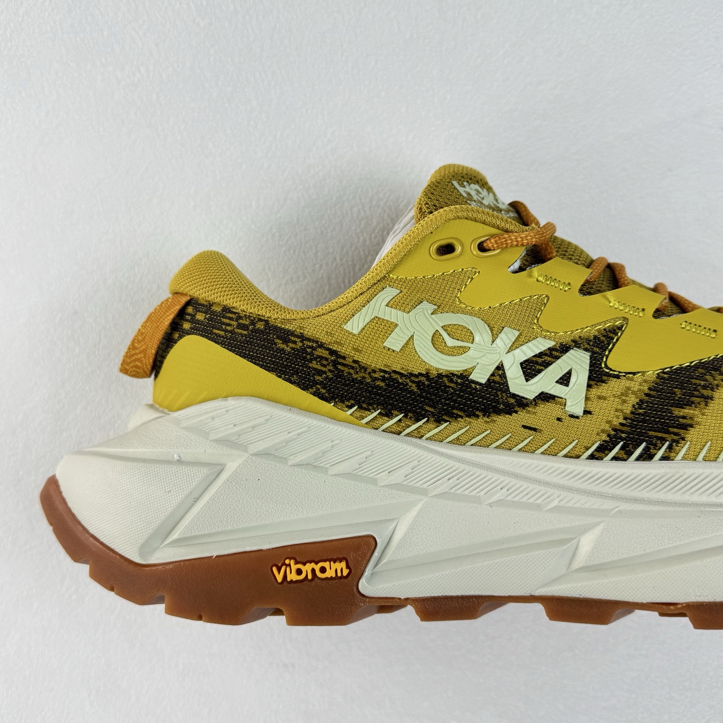 Hoka One One Skyline-Float X