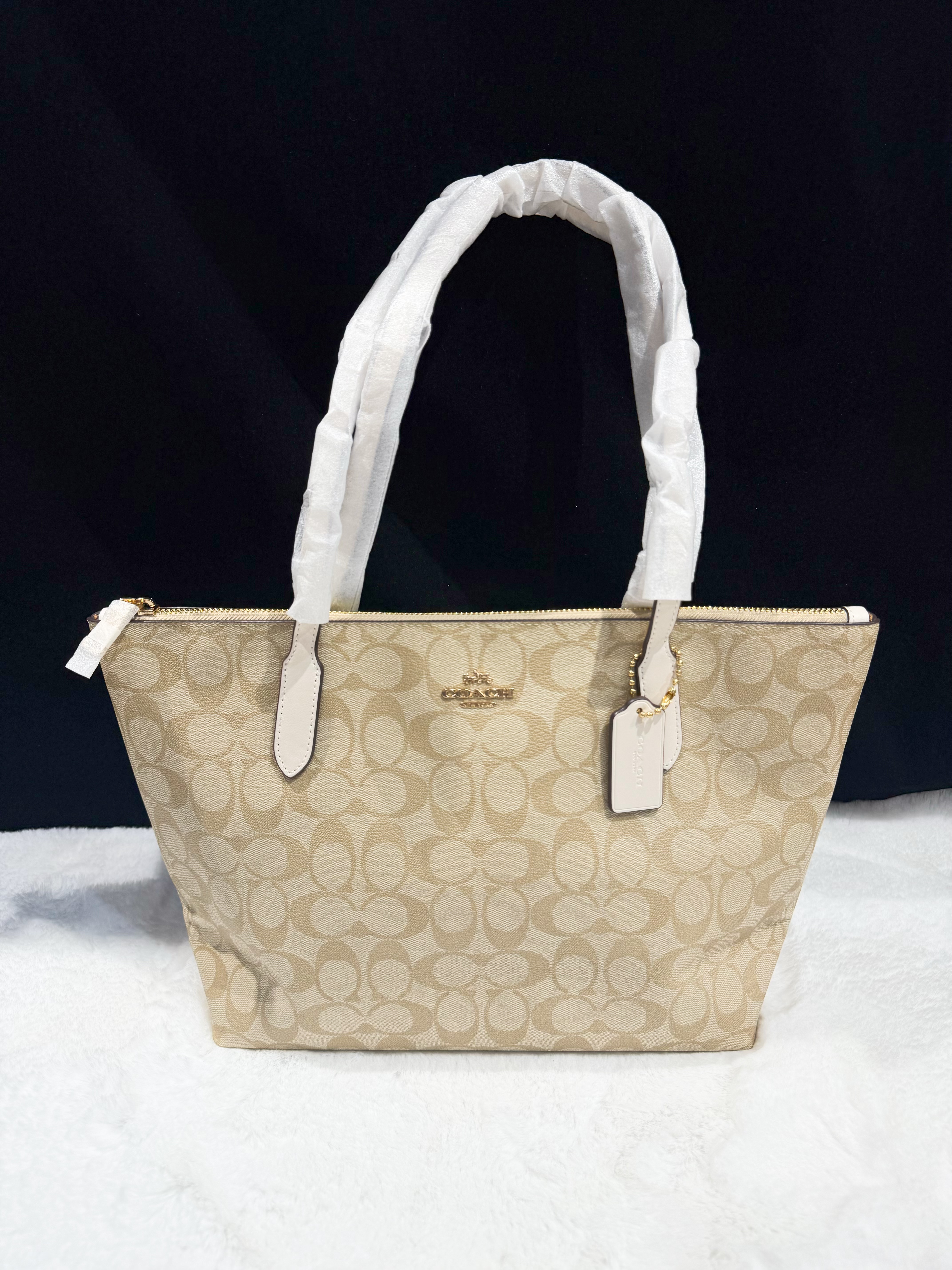 Coach top zip tote white/m