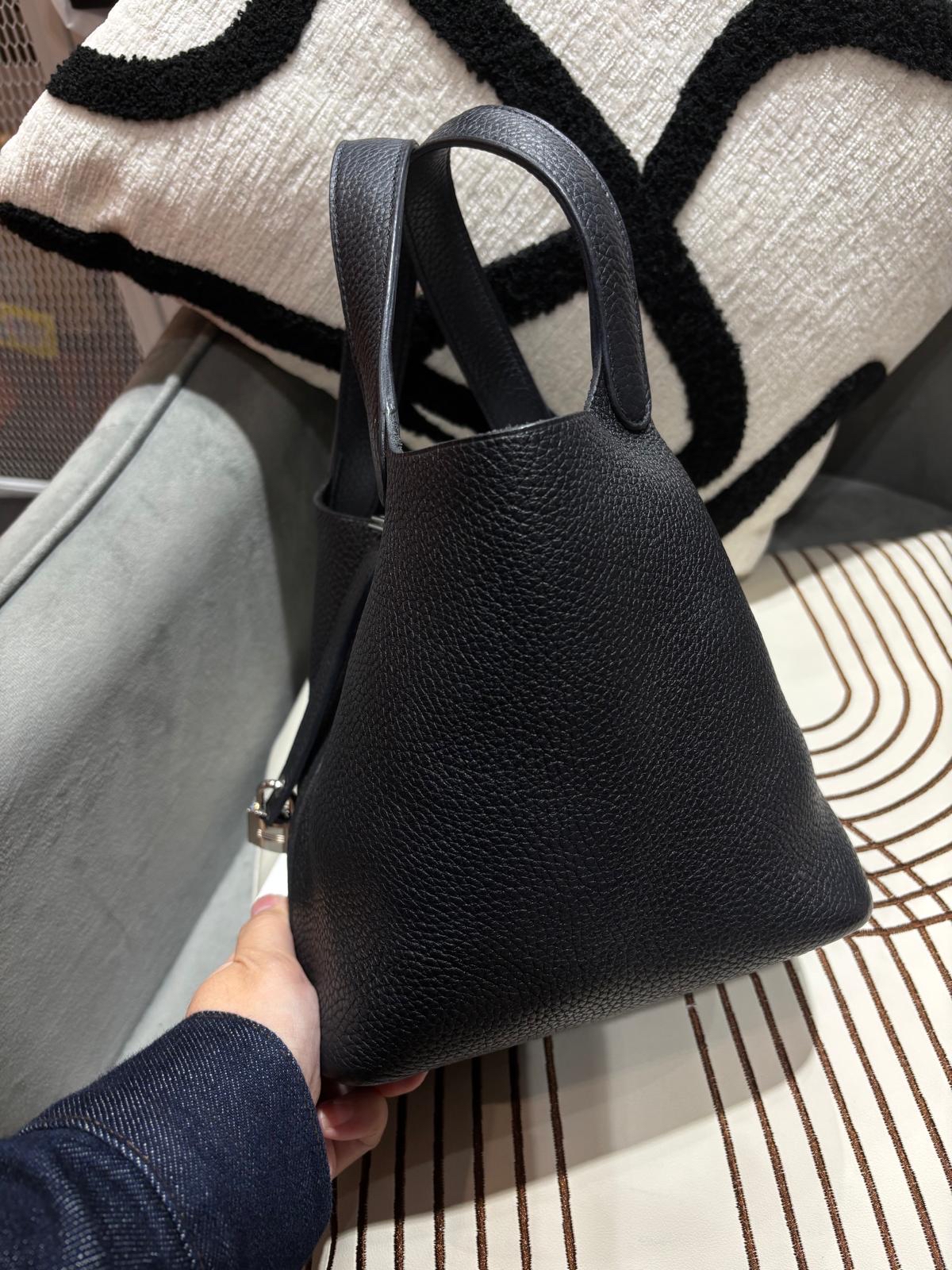 Hermes picotin 18,  黑銀 100%Authentic ,90%new  ✅收據✅key lock ✅box  