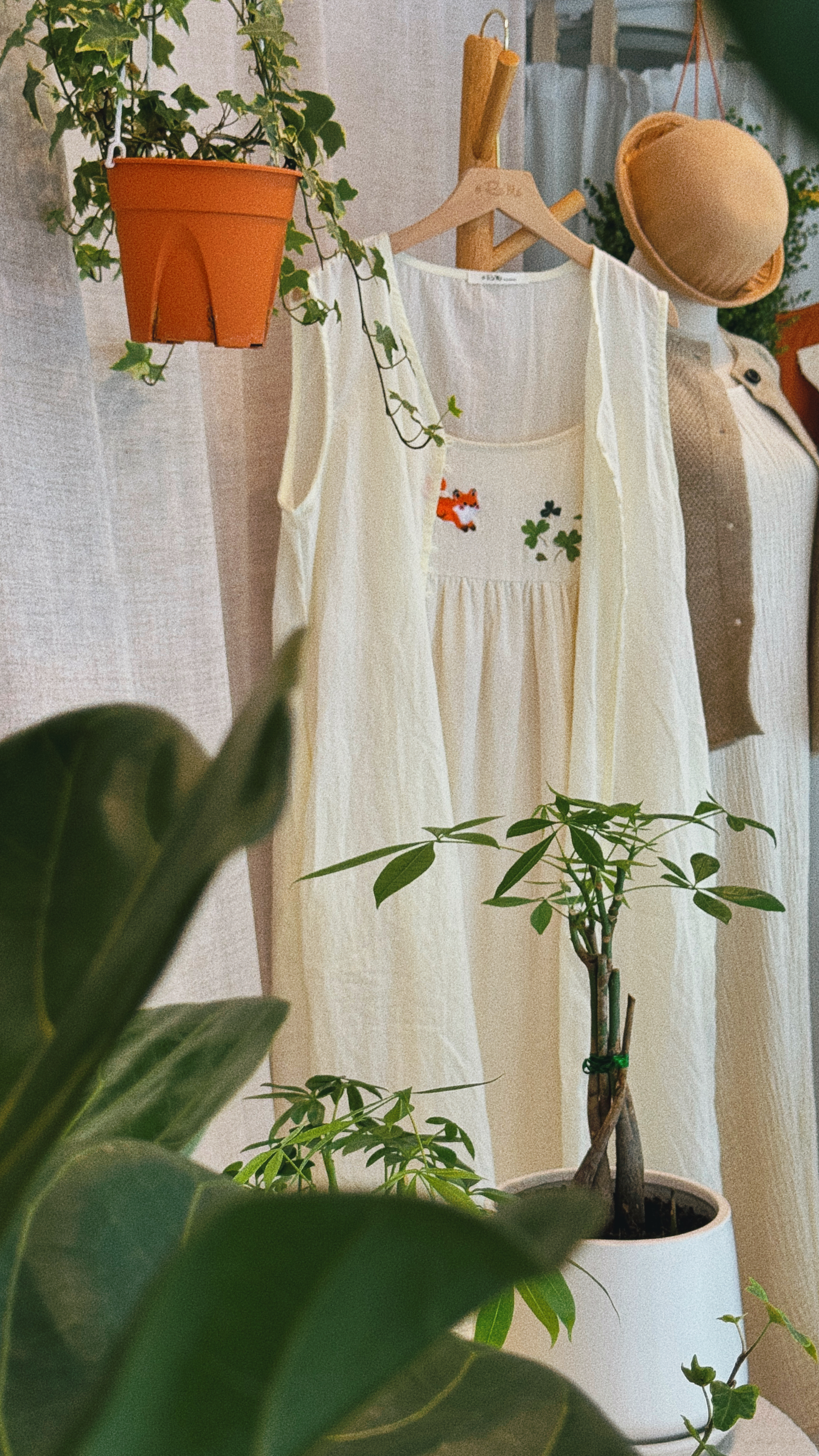 【Re’Me Embroidery】 森系小狐狸刺绣棉麻连身裙