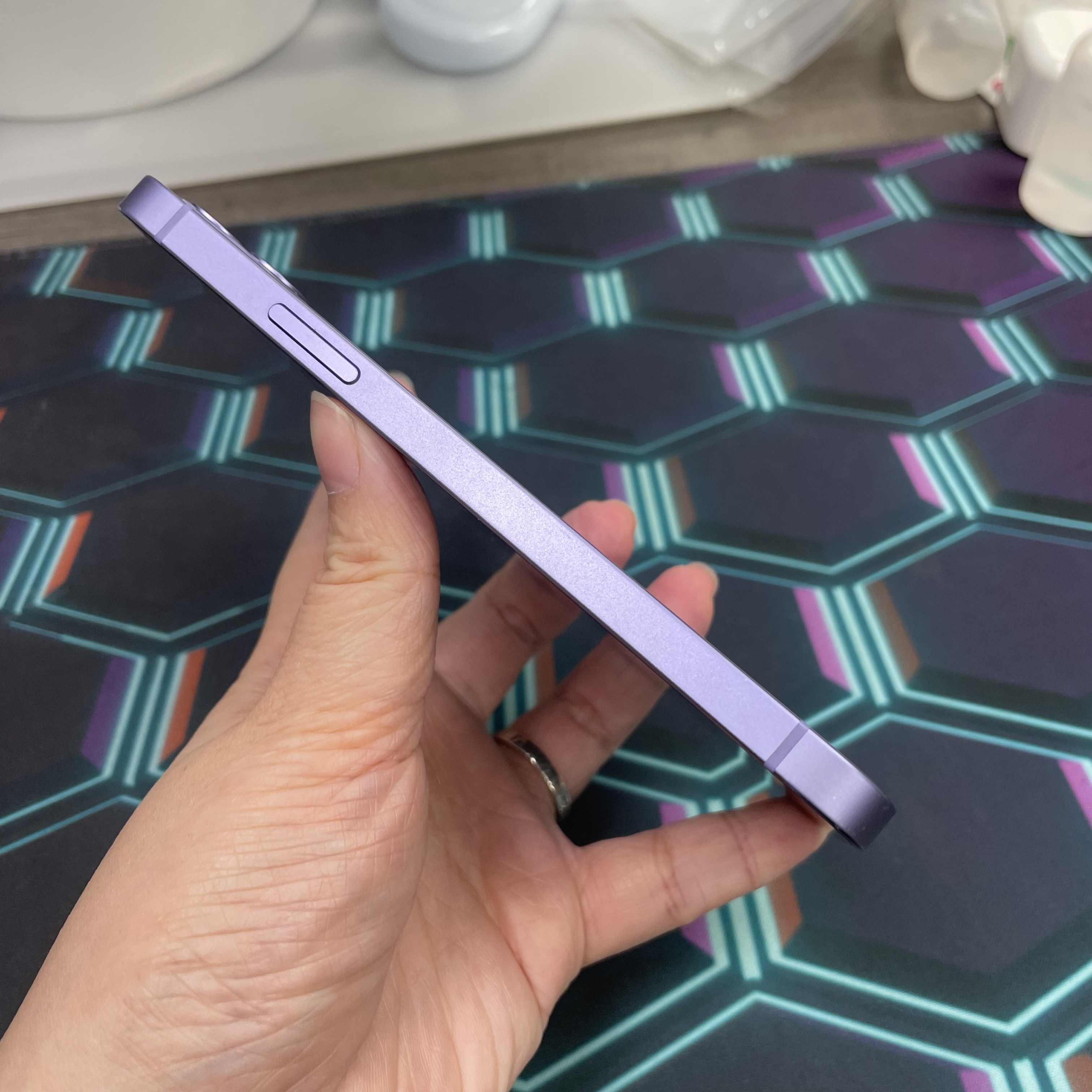 *8296 12 勁靚機 128GB 電77 紫色 purple