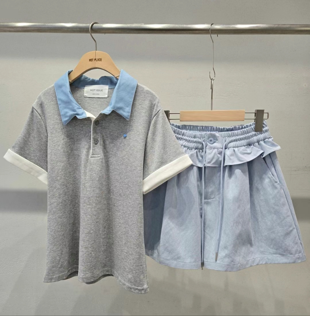 Contrast-Collar Polo Top & Ruffled High-Waisted Shorts Set ‖ 撞色翻领POLO上衣荷叶边高腰短裤套装 KR069917101