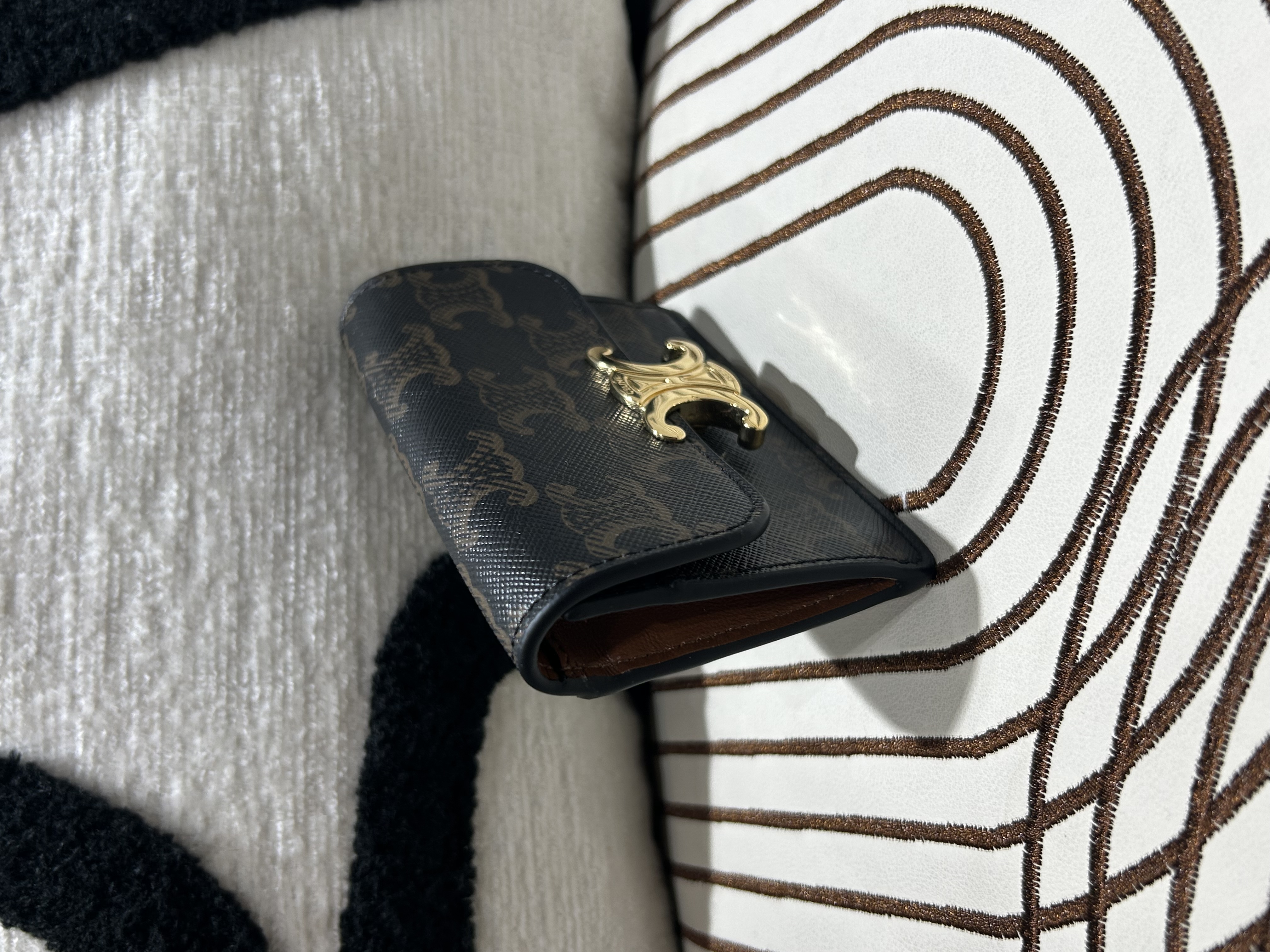 CELINE card holder Triomphe 卡片套 100%Authentic, 99%new ✅dust bag 
