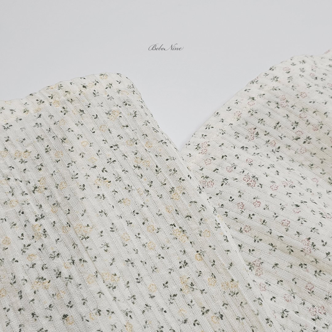 ☀️預訂 韓國直送☀️🇰🇷Bebenine兩色小碎花荷葉邊袖寬鬆上下套裝