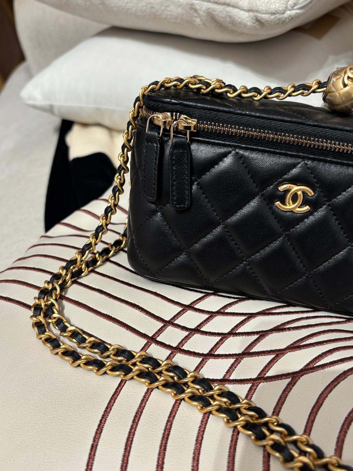  全新 Chanel Vanity with pearl crush 金球長盒子 100%Authentic,全新貨品BRAND NEW ✅專門店收據✅晶片貼✅塵袋✅box  
