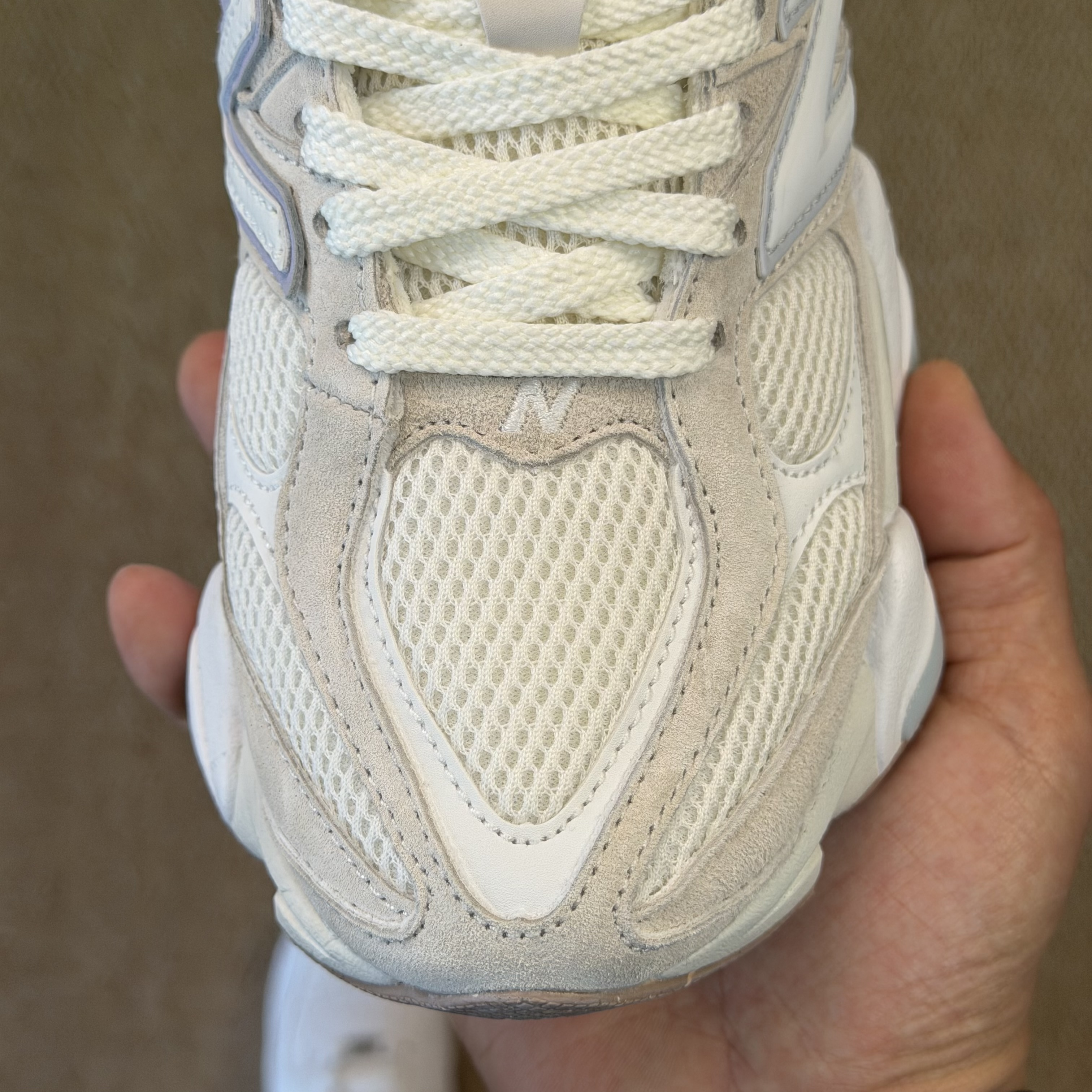 New Balance 9060 U9060AUA