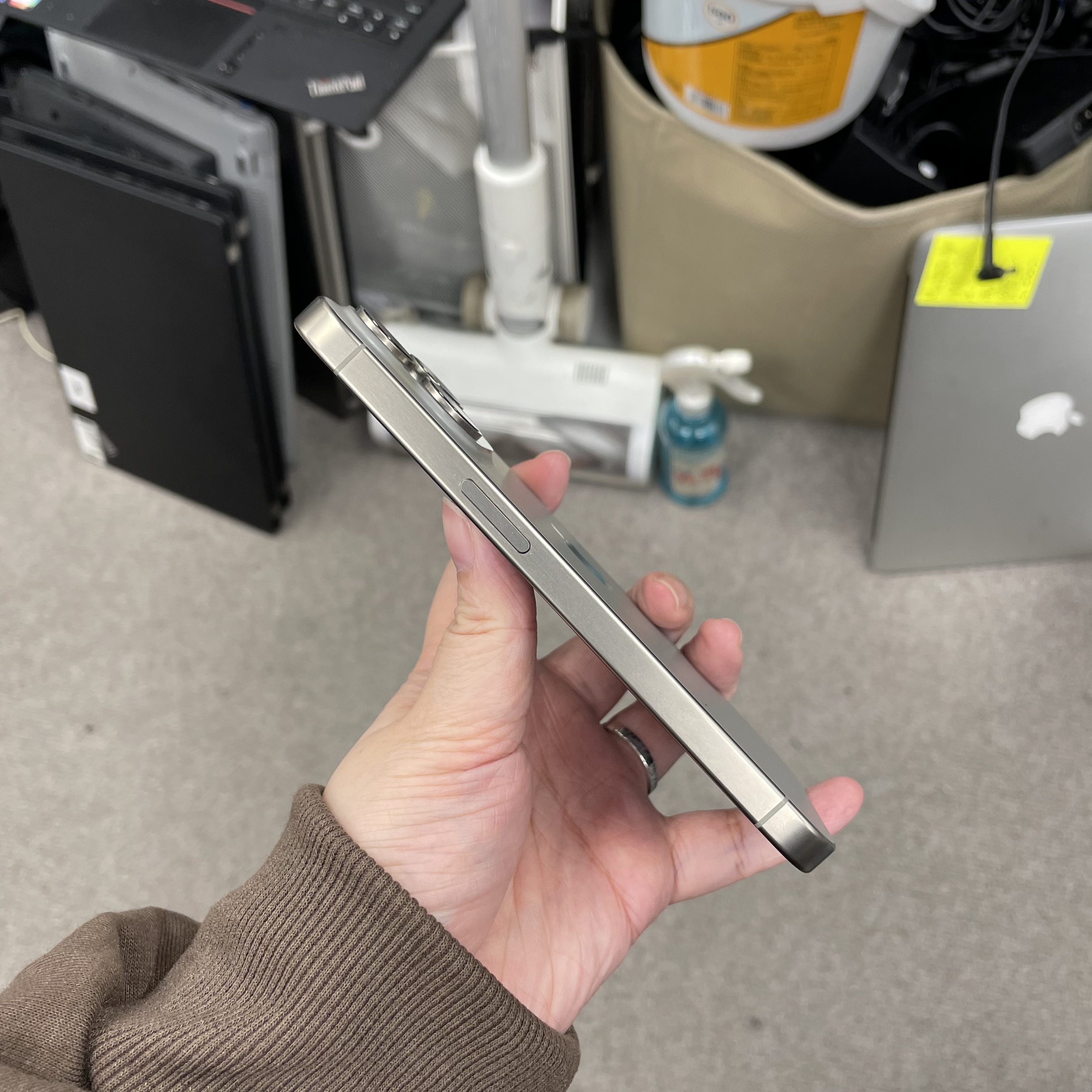 *6042 15 Pro 完美機 128GB 電95 原色 gray