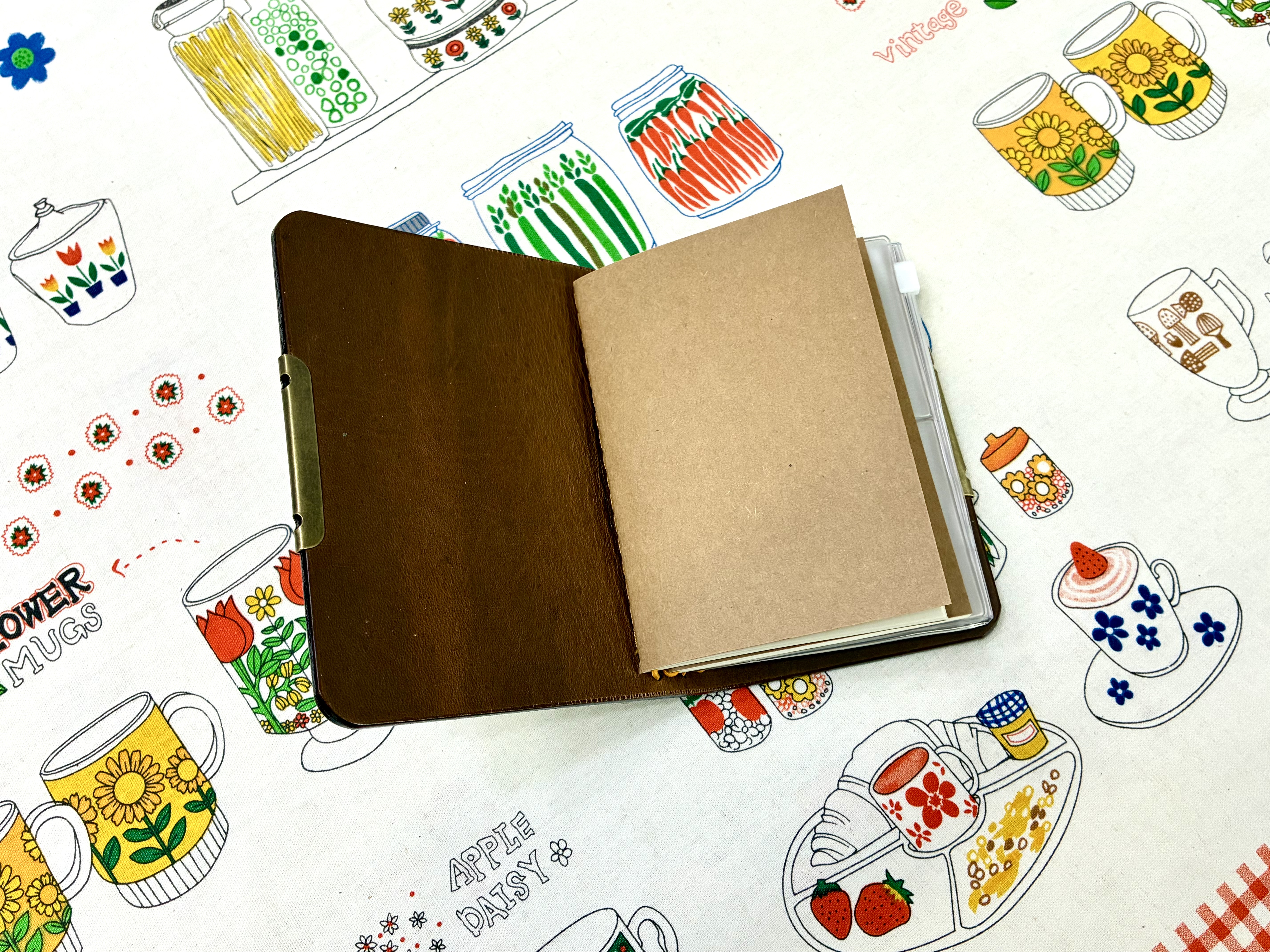 Write your story on something that lasts（2-fold)