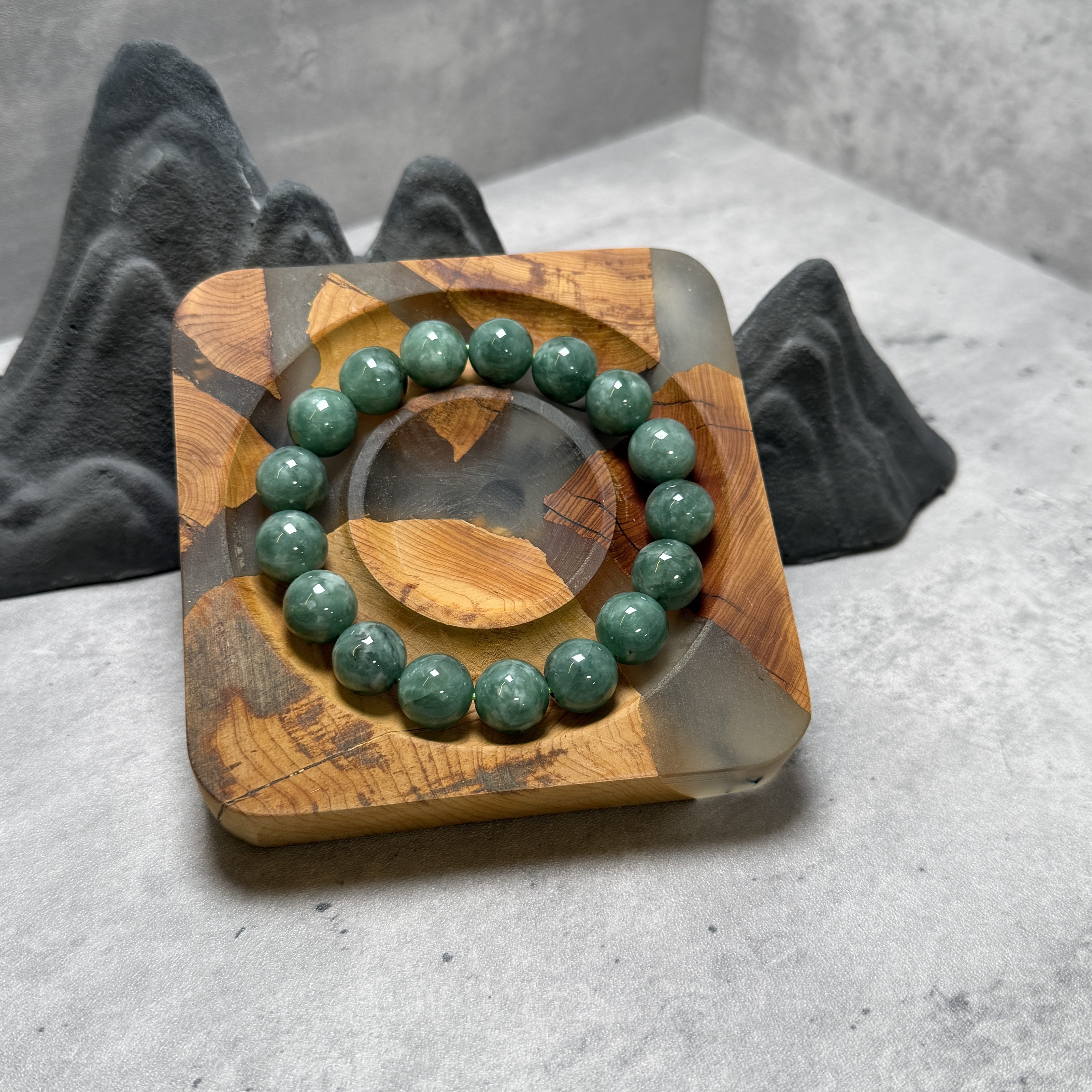 湖水綠油青種翡翠手串11.6mm