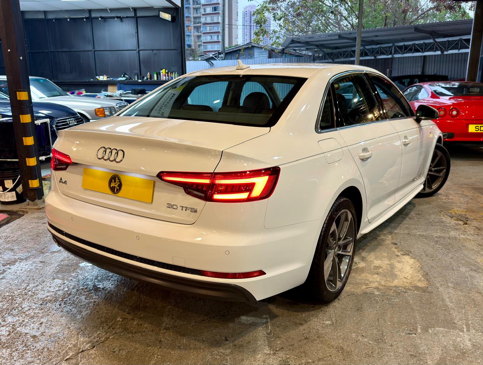 Audi A4 Sedan 30TFSI S-Line 2016