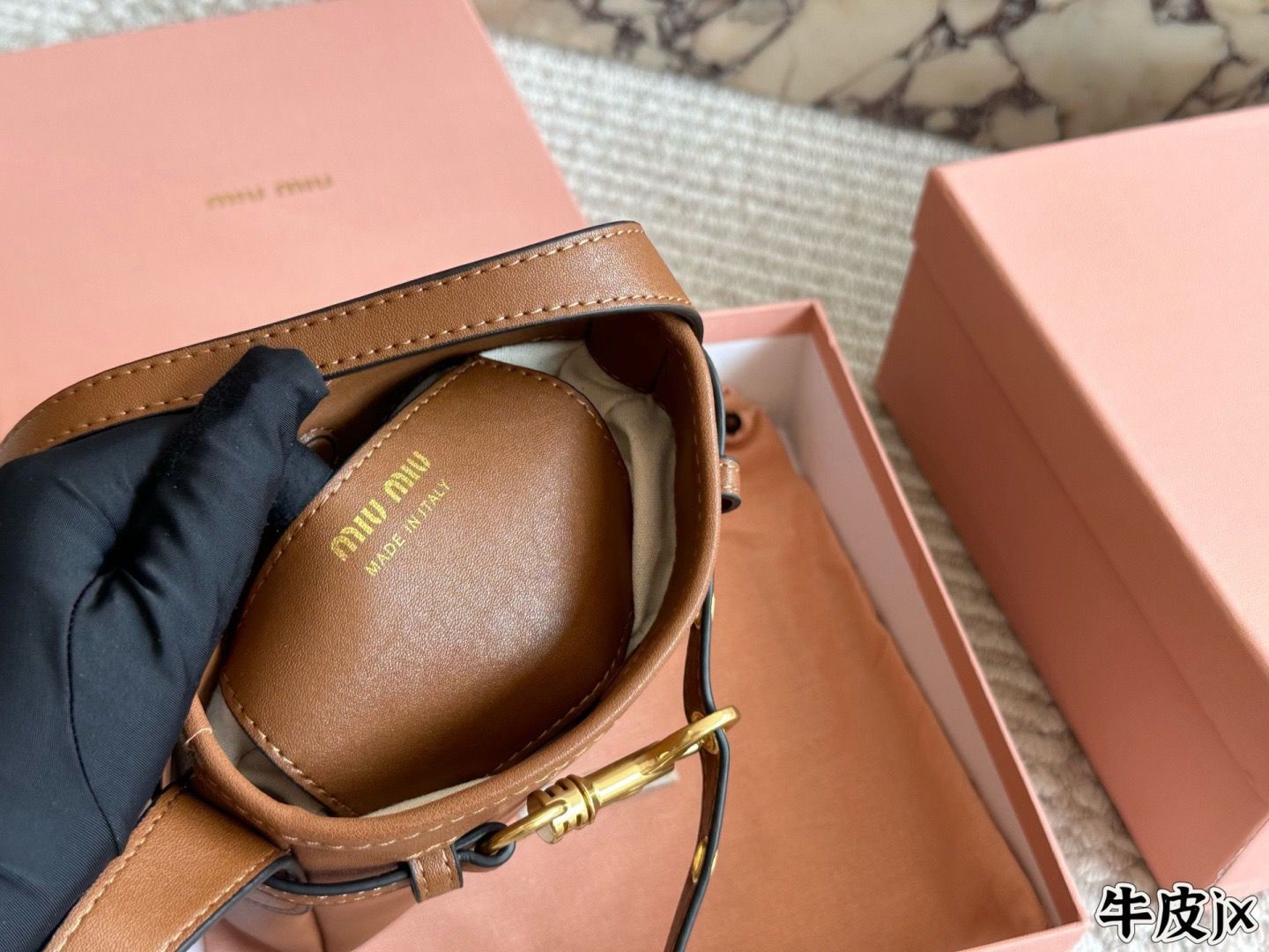 $499件原單*全皮 Miumiu mini水桶