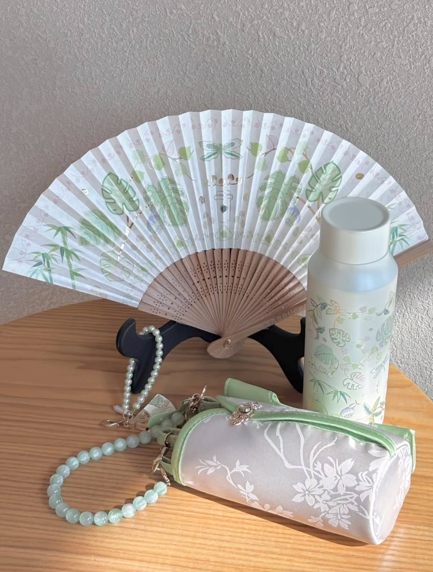 星巴克💚春序纹样系列〖不锈钢保温杯420ml配中式折扇〗🇨🇳