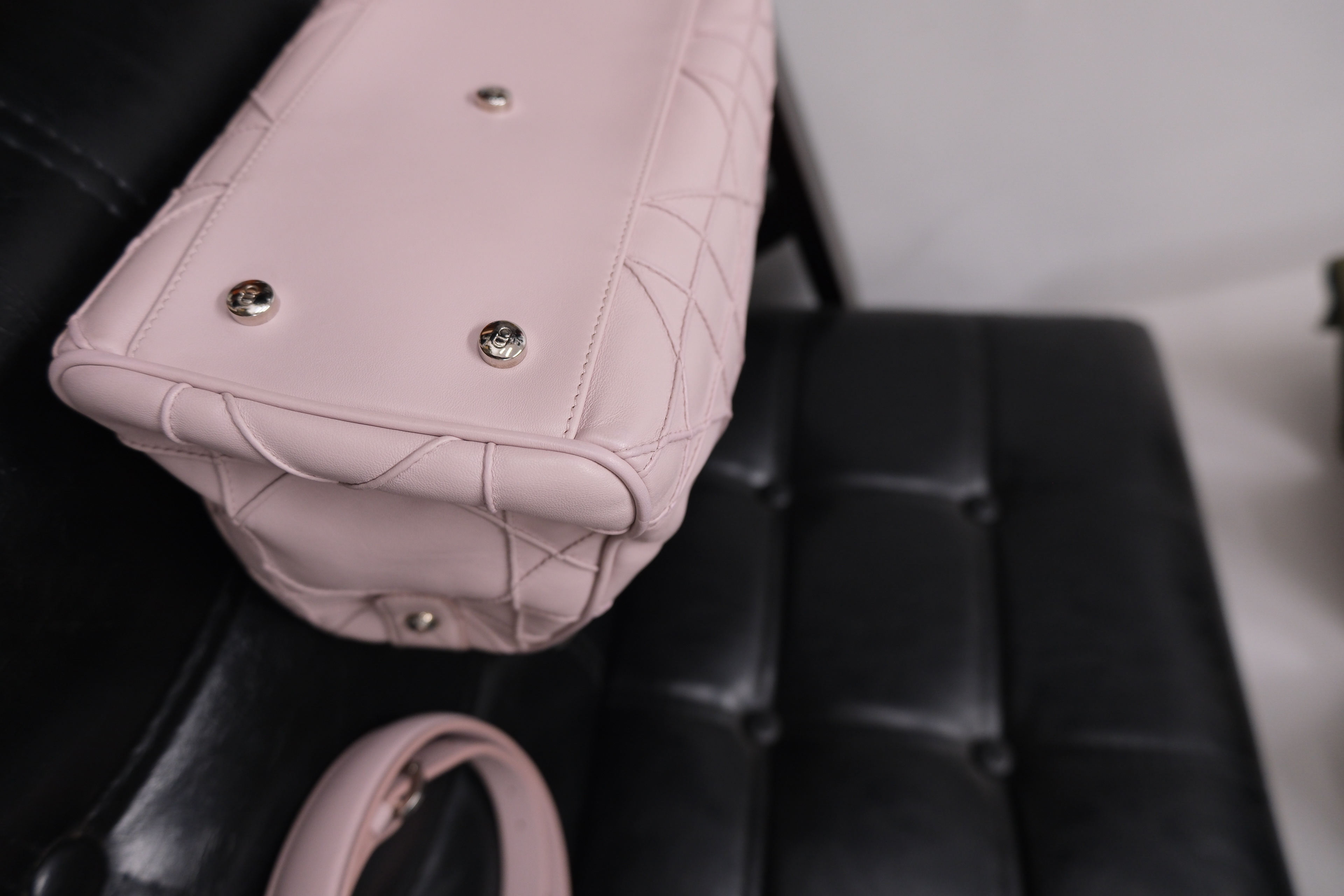 Cannage Leather 2 Way Handbag Pink