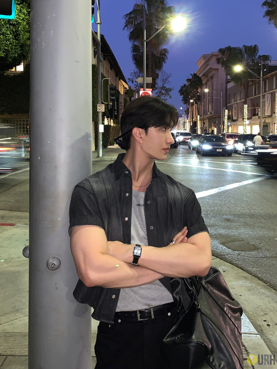 【100%保證韓國直送】復古水洗比例神器短版剪裁方便喼鈕單寧半袖襯衫 👕 [2 color] RL114900