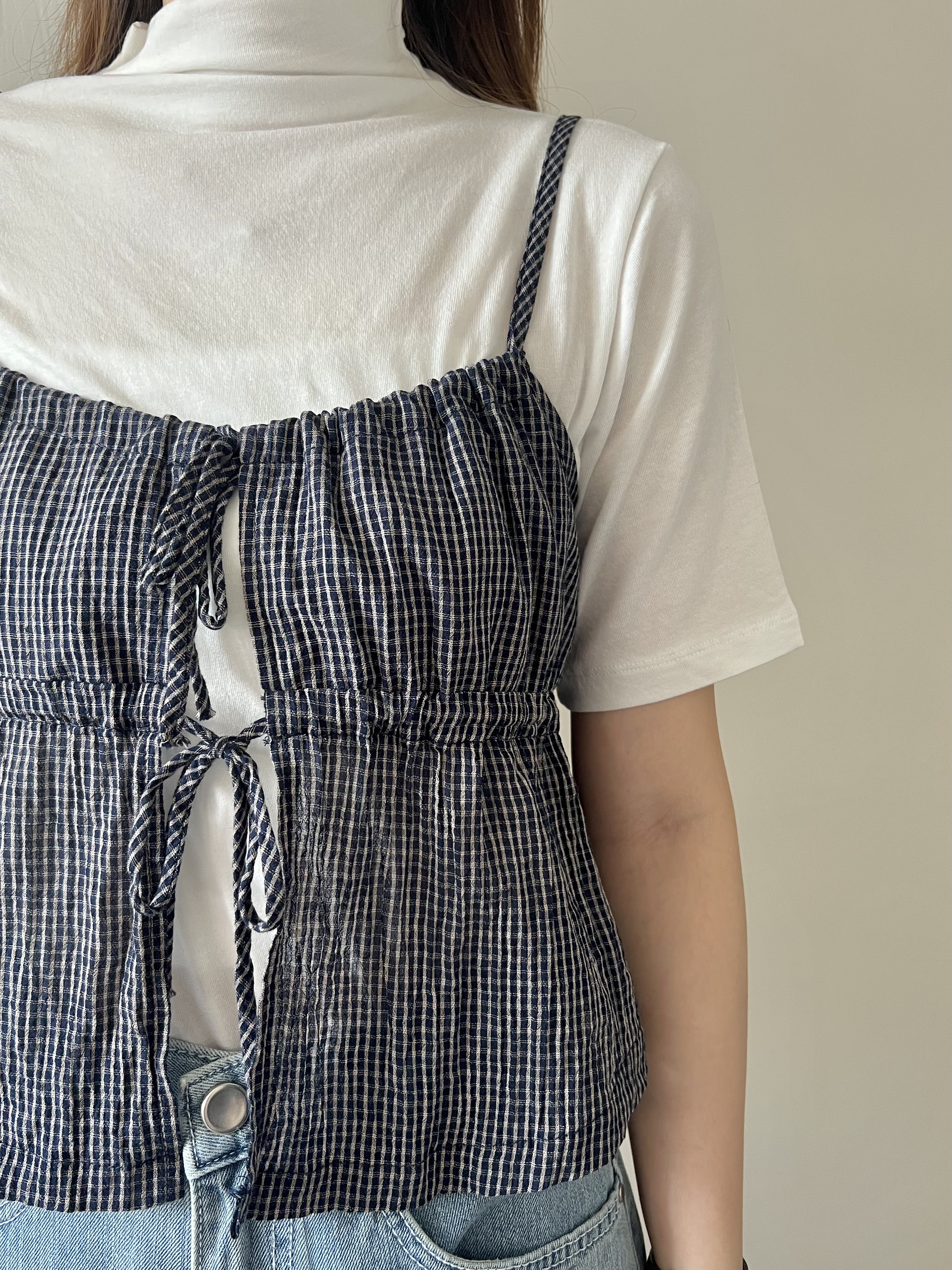 雙結皺皺格紋外搭背心 現貨