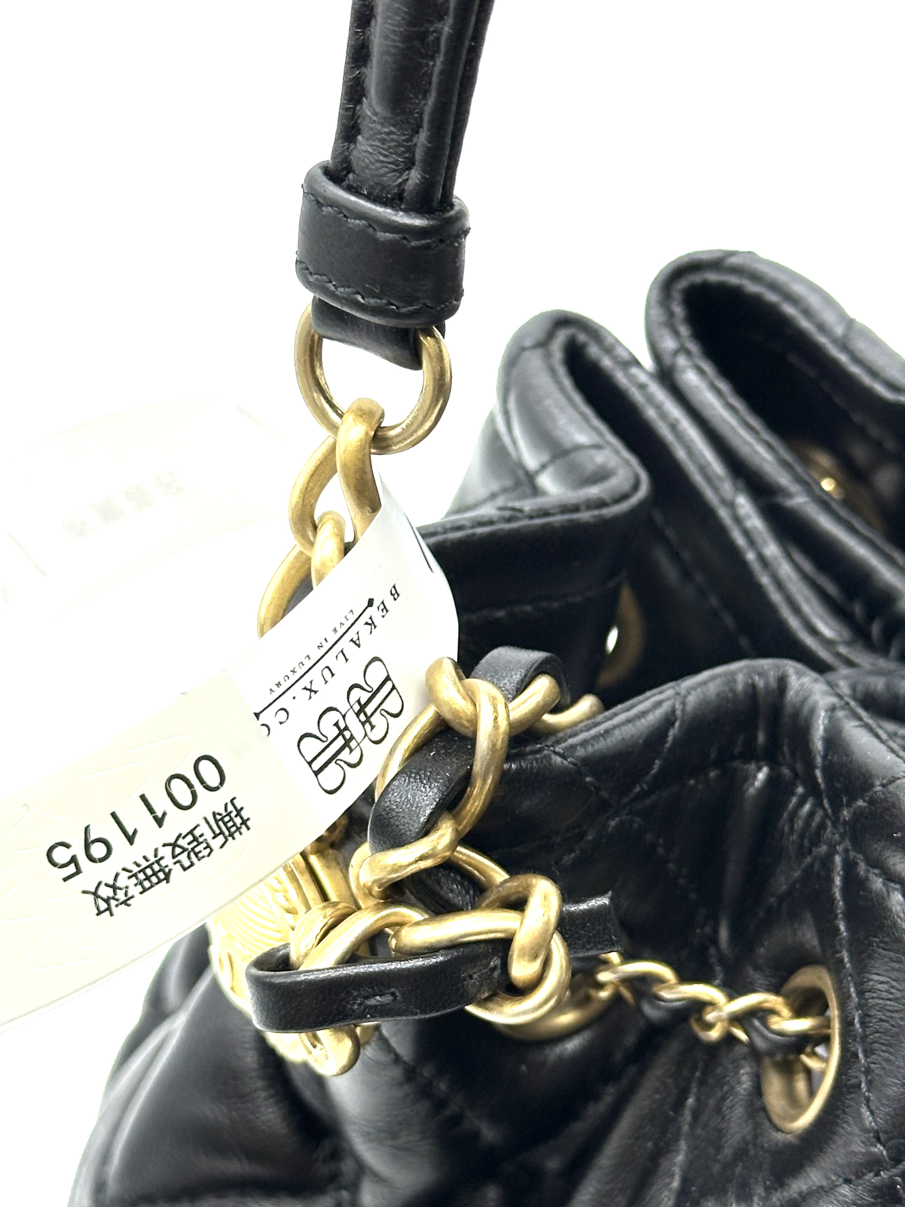 Pre-Owned CHANEL Lambskin Quilted CC Drawstring Bucket Bag / Product Code: 26050616