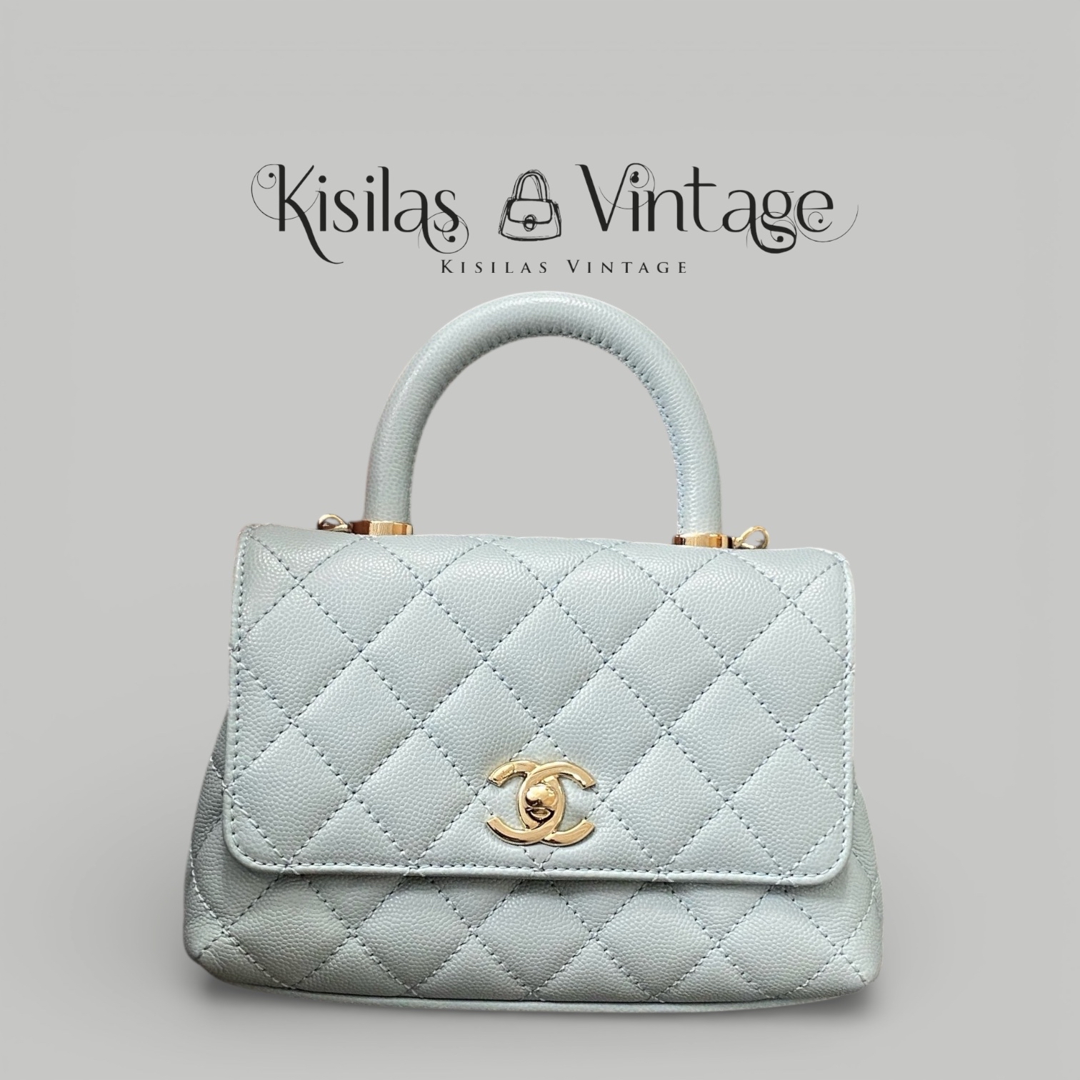 Chanel CocoHandel mini 22P淺藍色