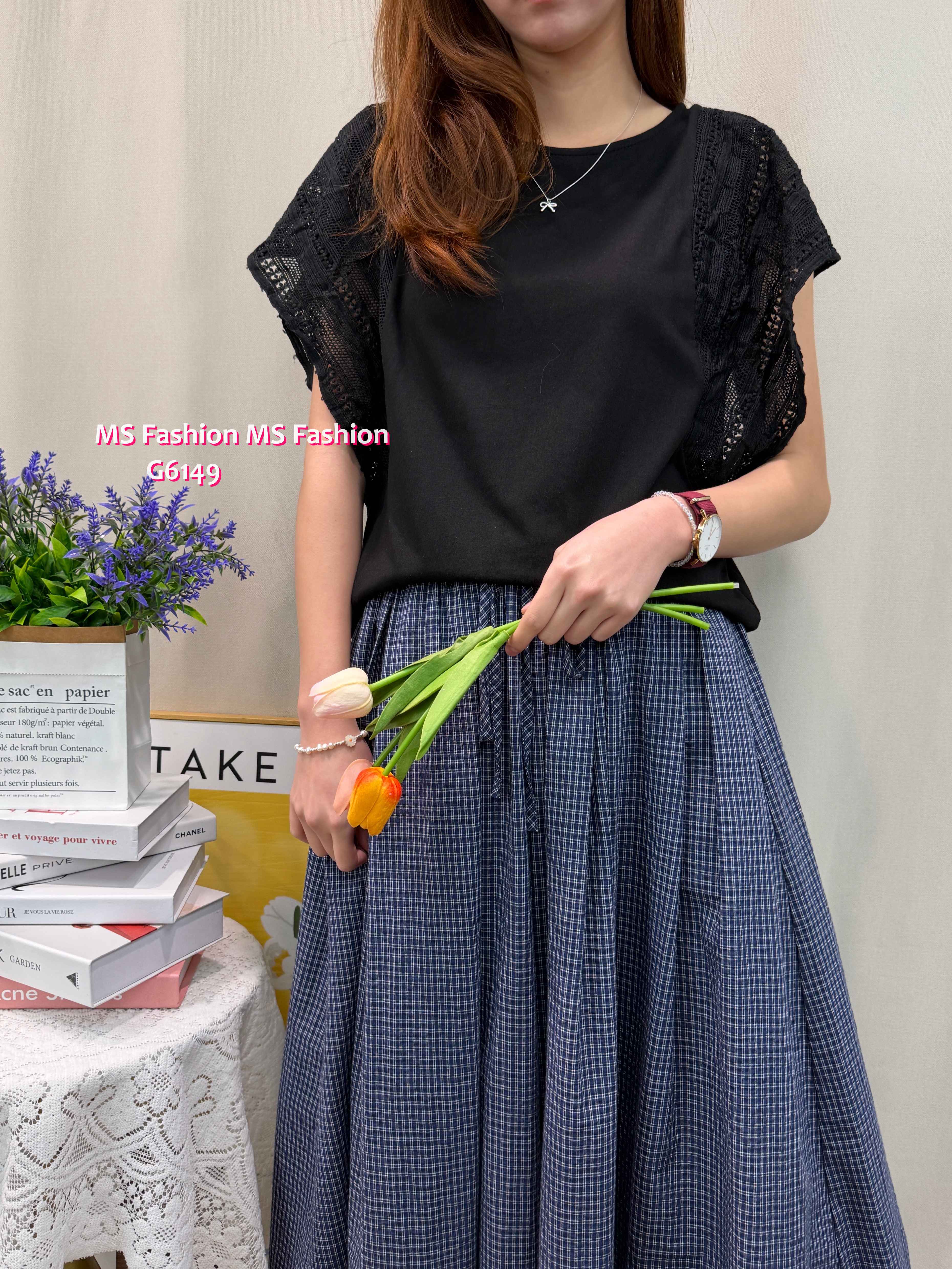 G6149 韓國🇰🇷淨色通花袖top