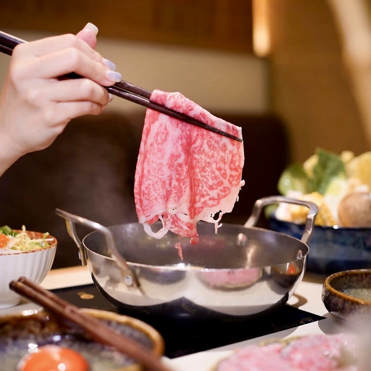 日本岩手黑毛和牛壽喜燒禮盒 【肩胛】400g