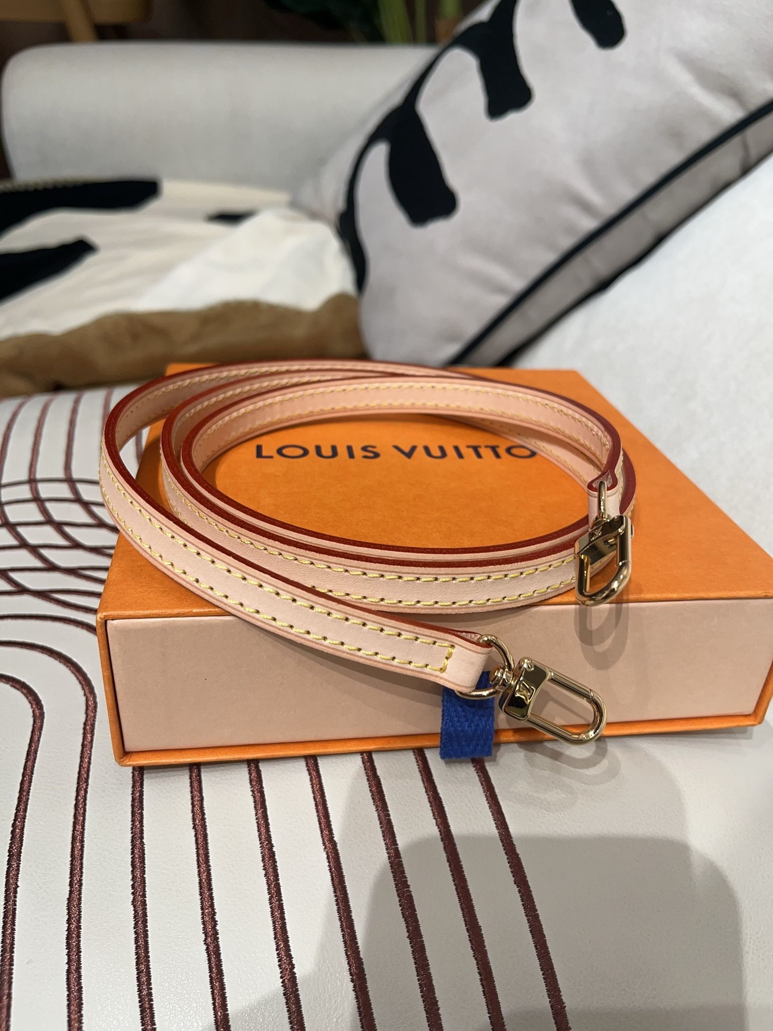 全新 Lv bag strap 手袋牛皮肩帶 100%Authentic, Brand New全新 ✅Box