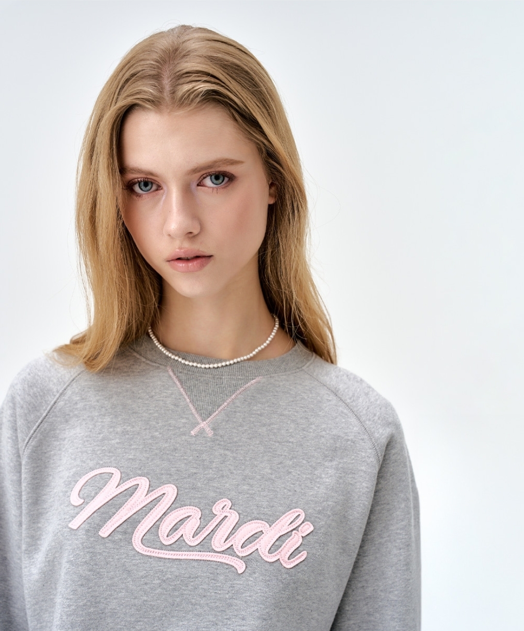 Mardi Mercredi Actif Vintage Logo Sweatshirt