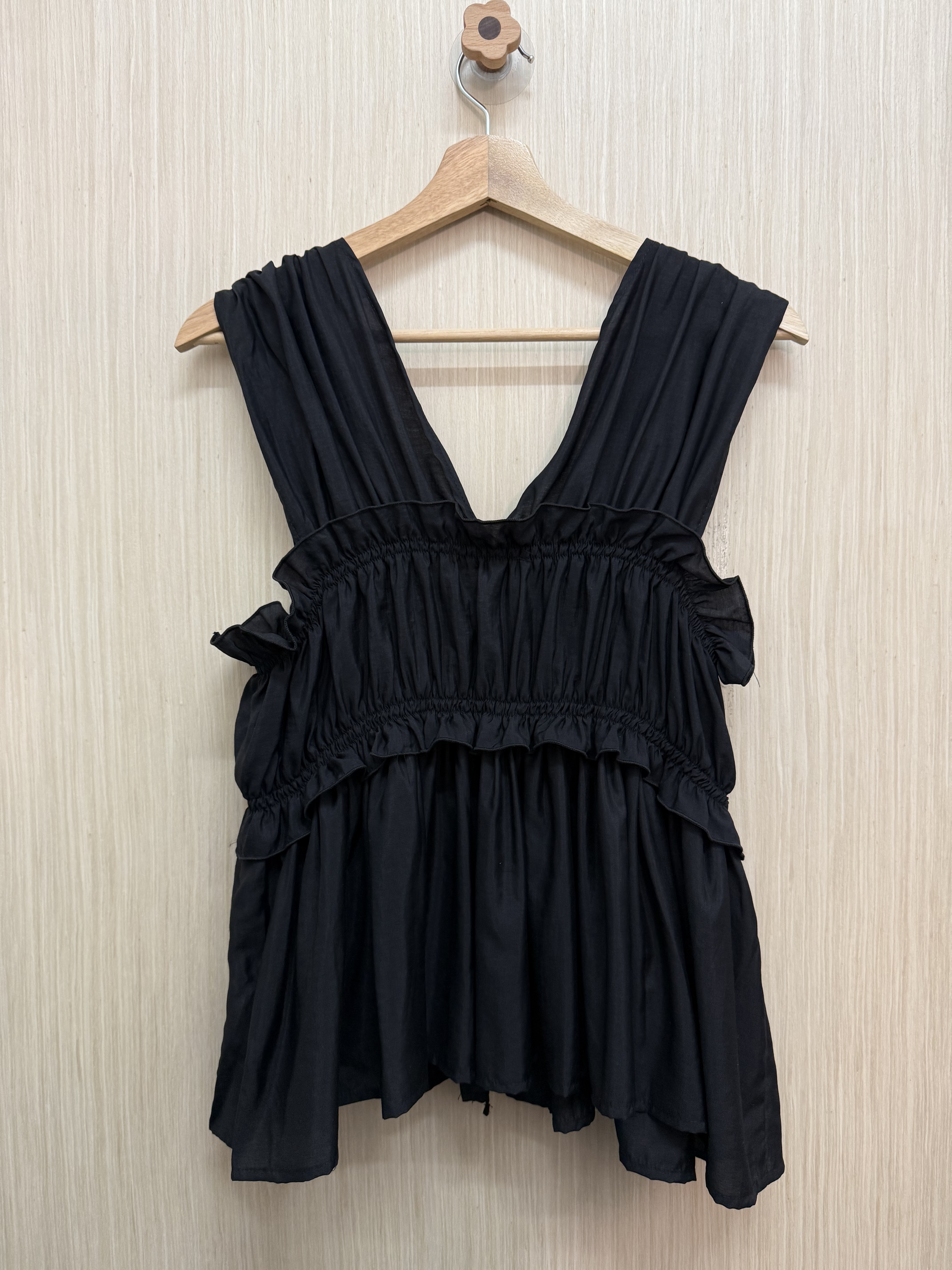 薄皺皺綁帶背心