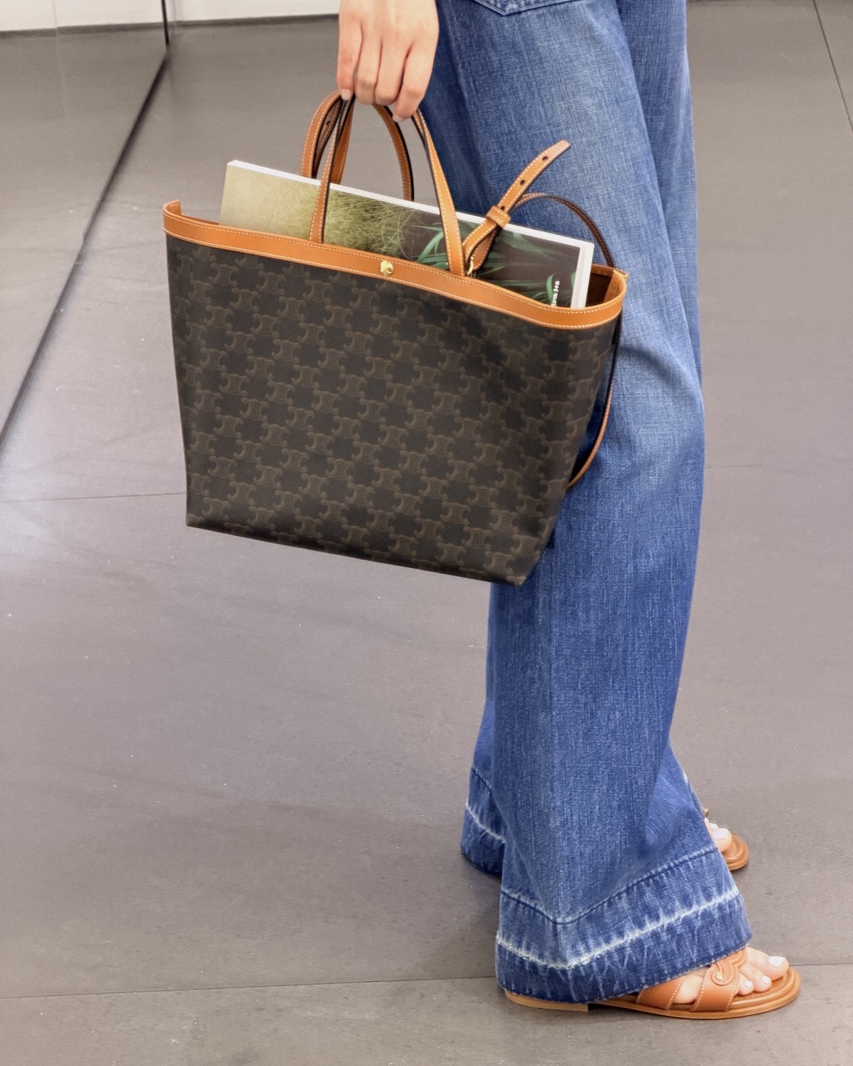 限時優惠✨新款🆕訂貨🍒Celine small square cabas tote  可調節長肩帶🤍 🔖Size 26x23x8.5cm
