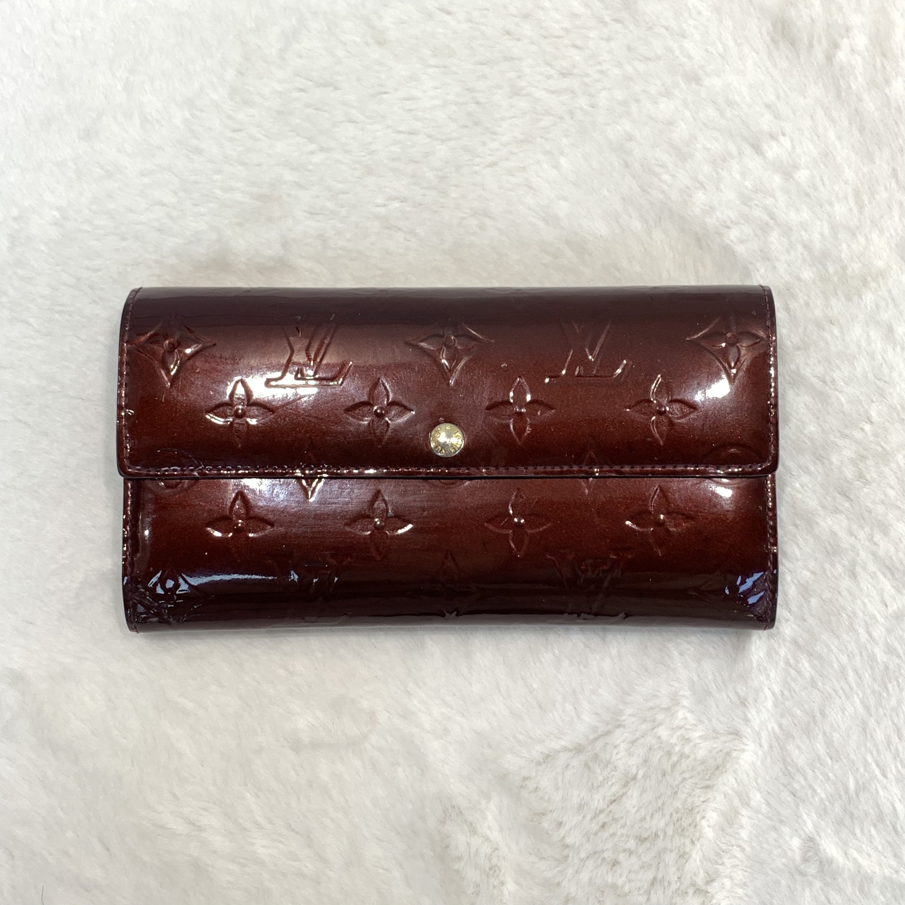 不失禮新年賀禮必送🧧LV暗紅漆皮長款銀包