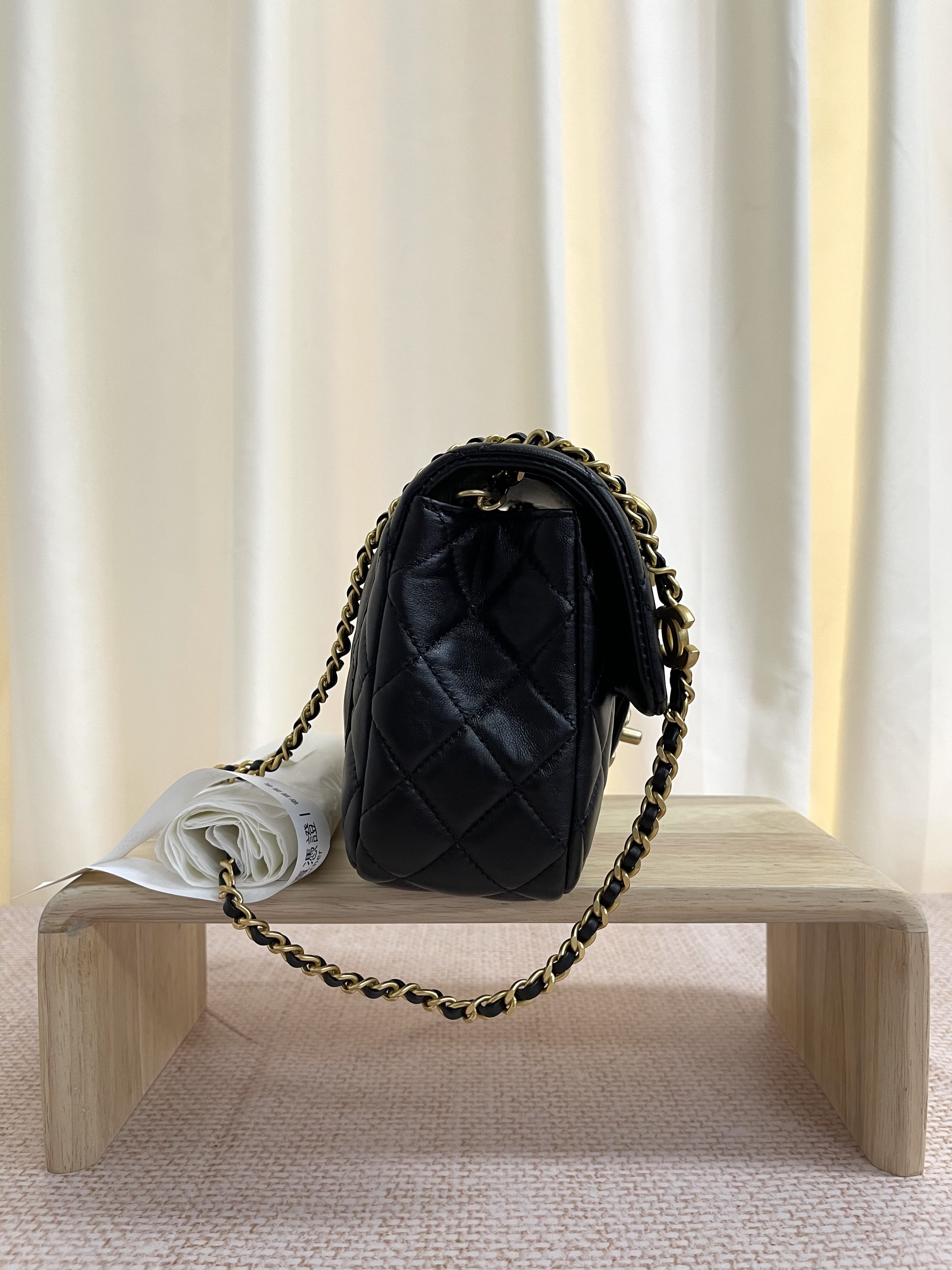 Unused item Chanel Coco de Toi Heart Chain Square Flap Bag/ Product Code: 26020602