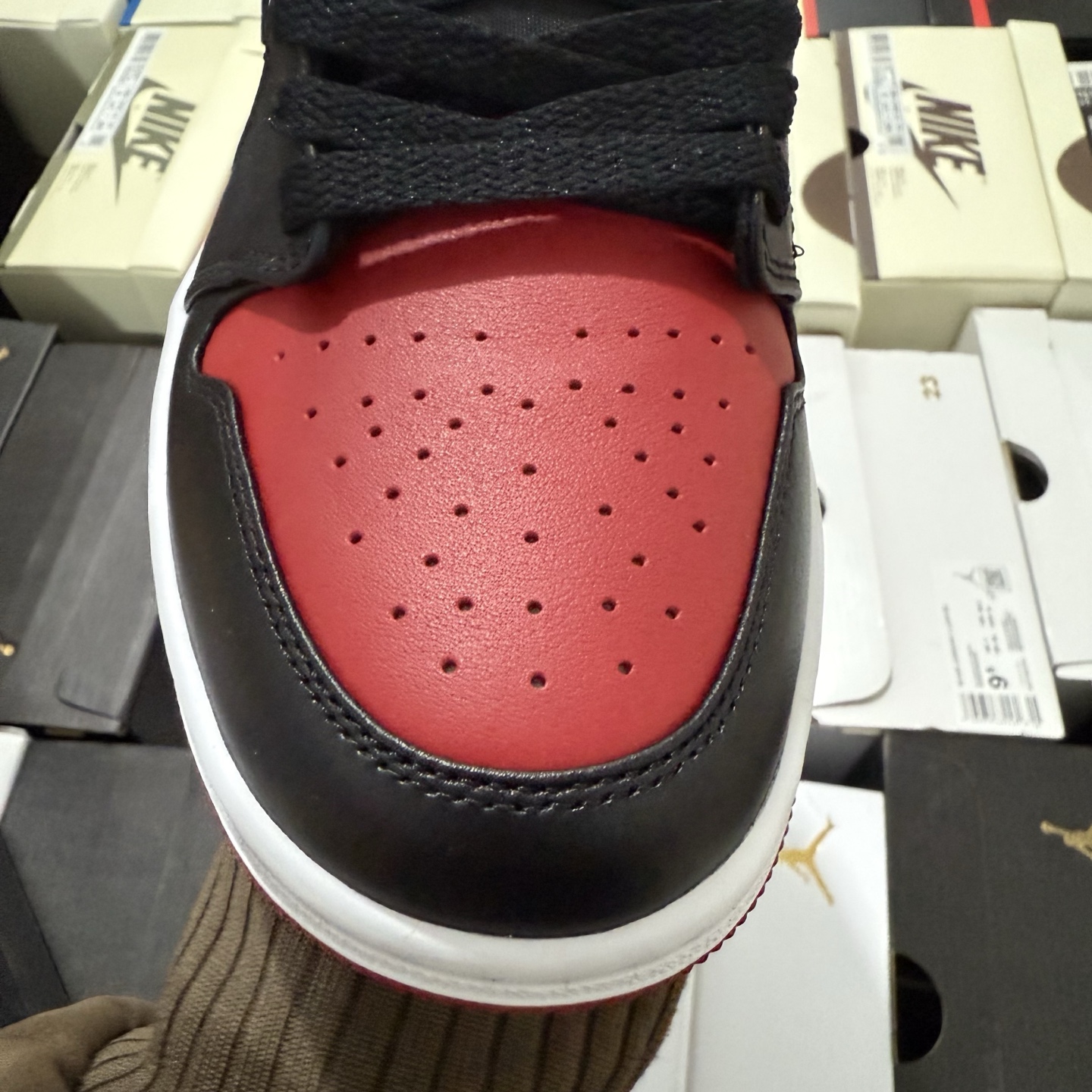 Nike Air Jordan 1 Low "Bred Toe" 553558-612