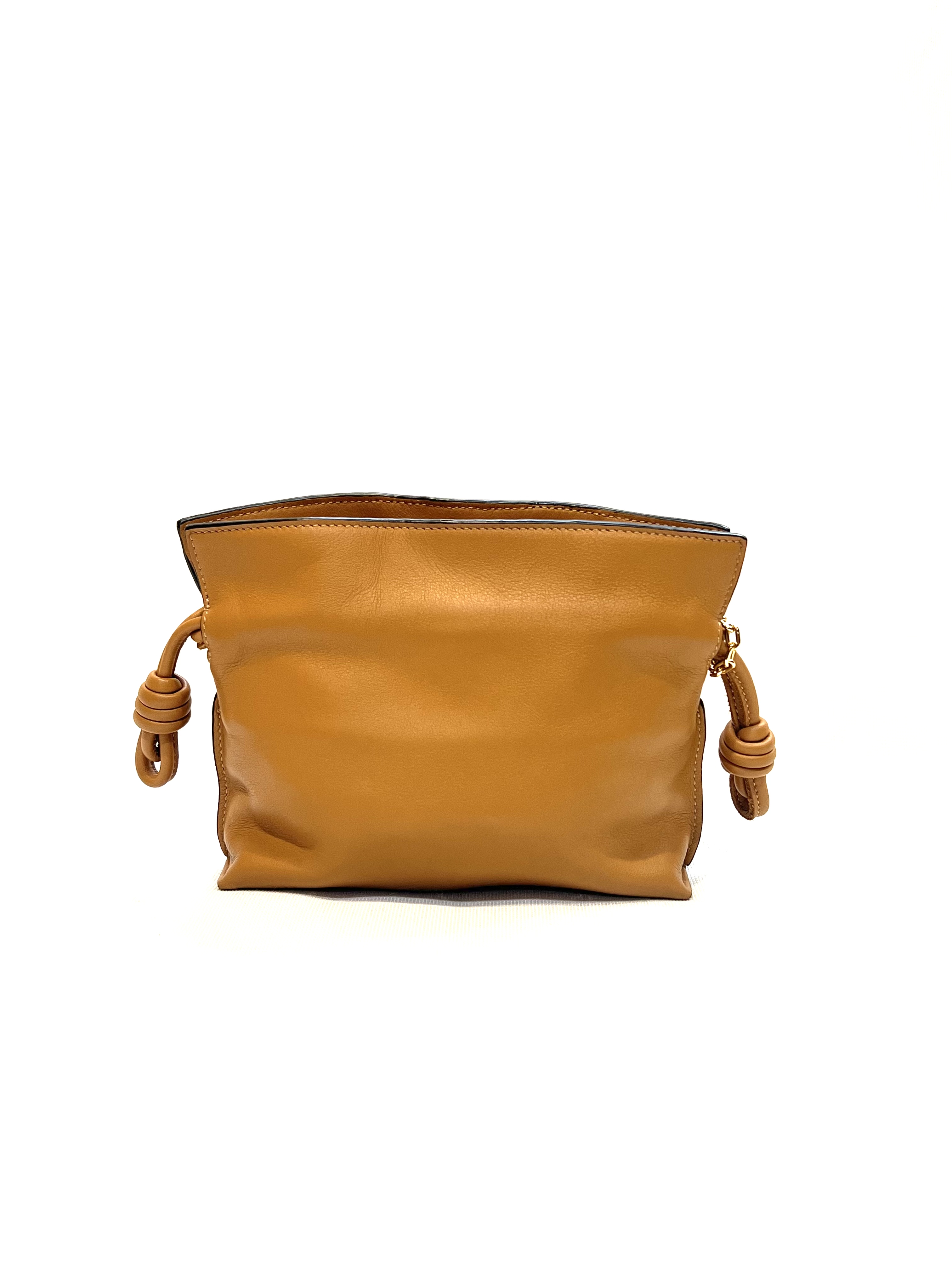 Pre-Owned LOEWE Nano Flamenco Leather Clutch / Product Code: 26041652