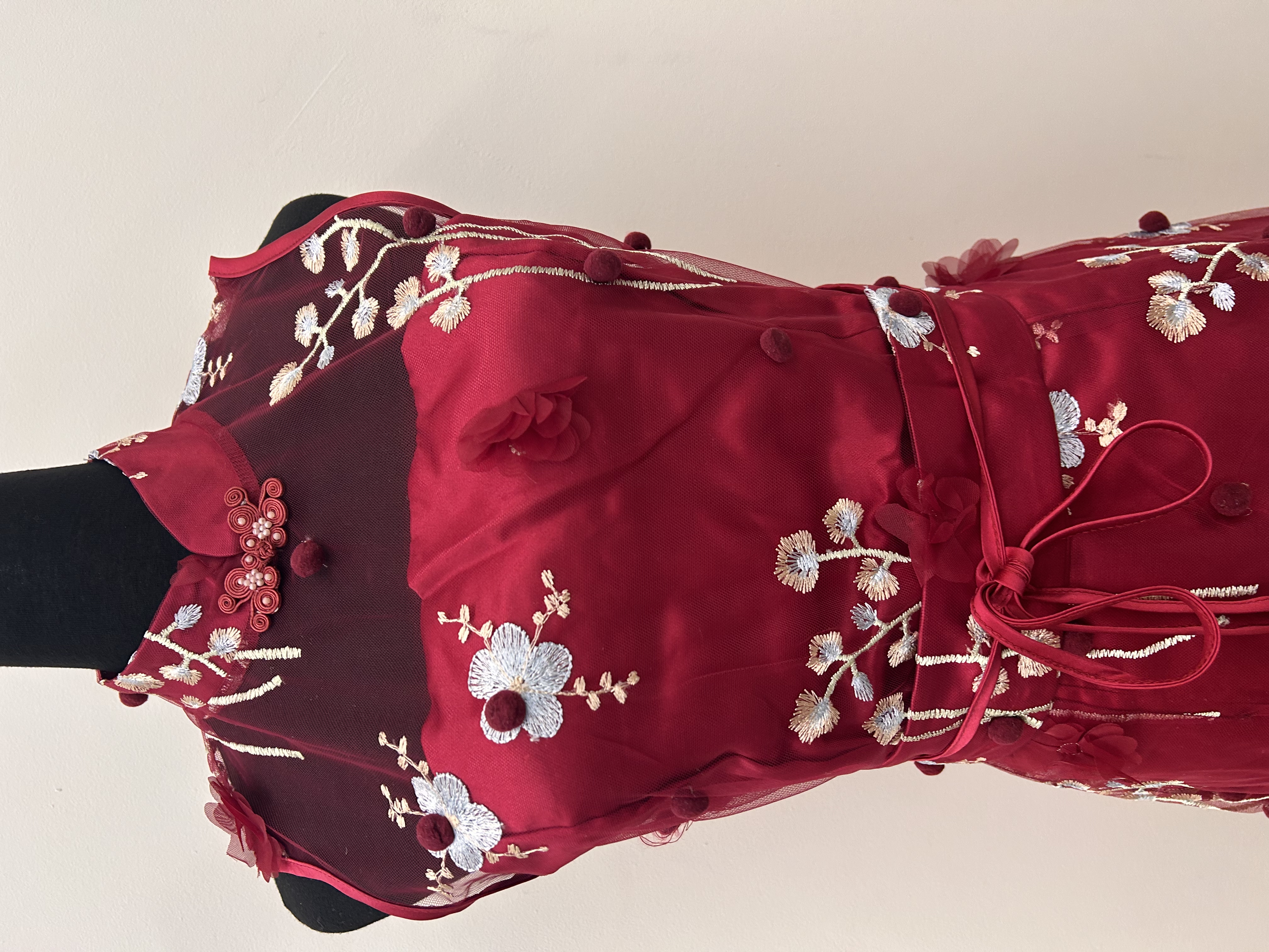 589..WB Lace Sleeveless Flower Qipao Dress