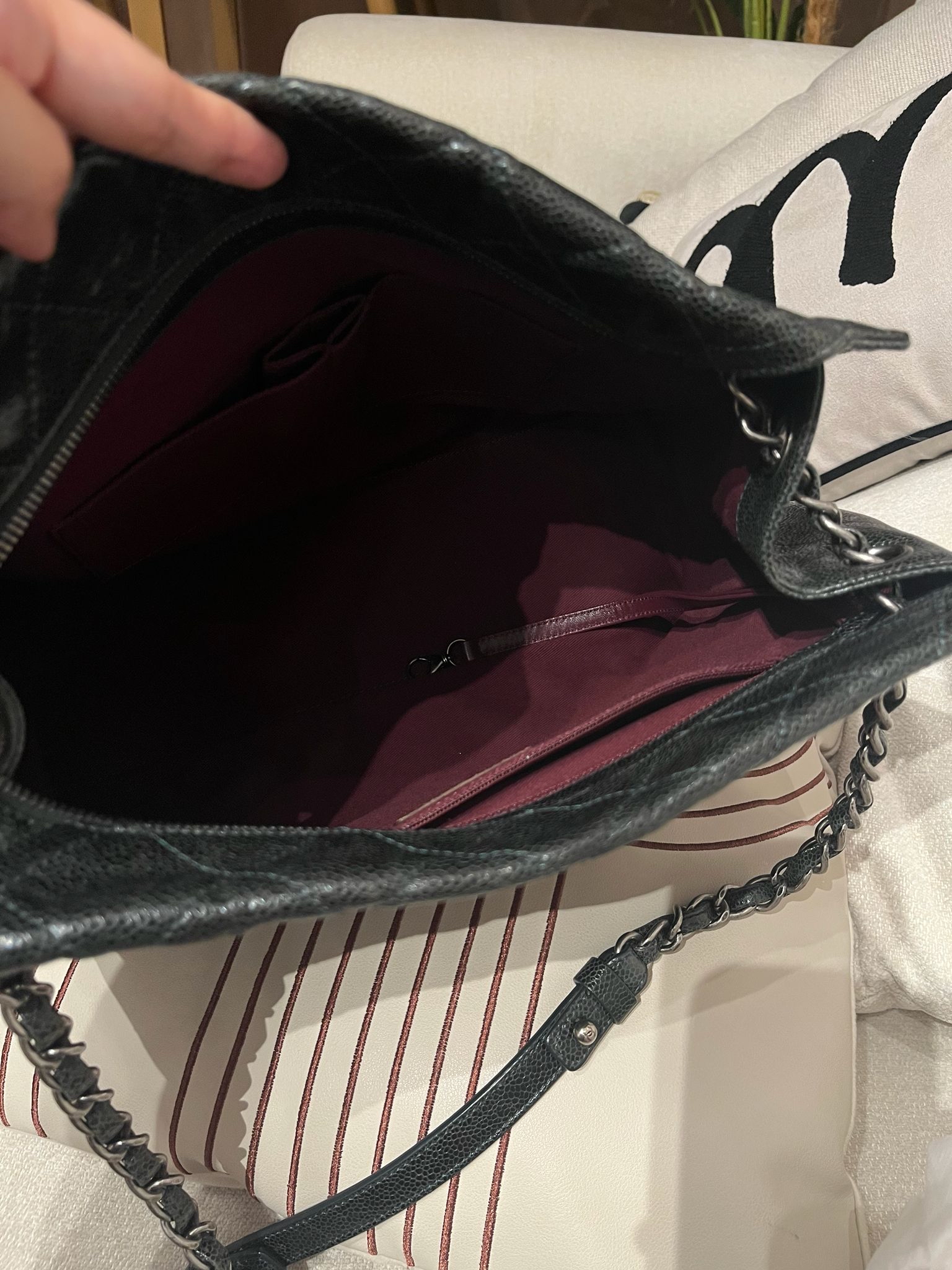 Chanel shoulder bag 牛皮復古銀扣 100%Authentic,95%new ✅貼✅dust bag