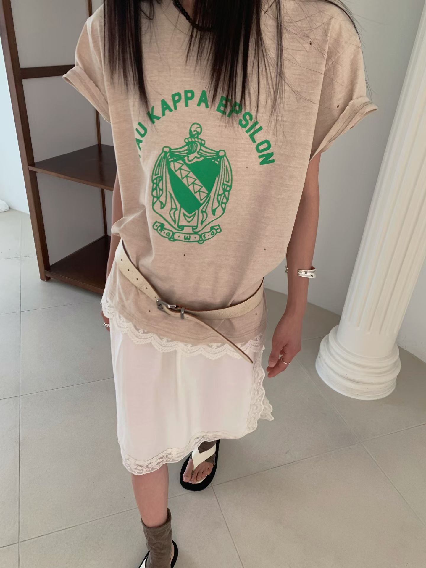 Printed tee with lace