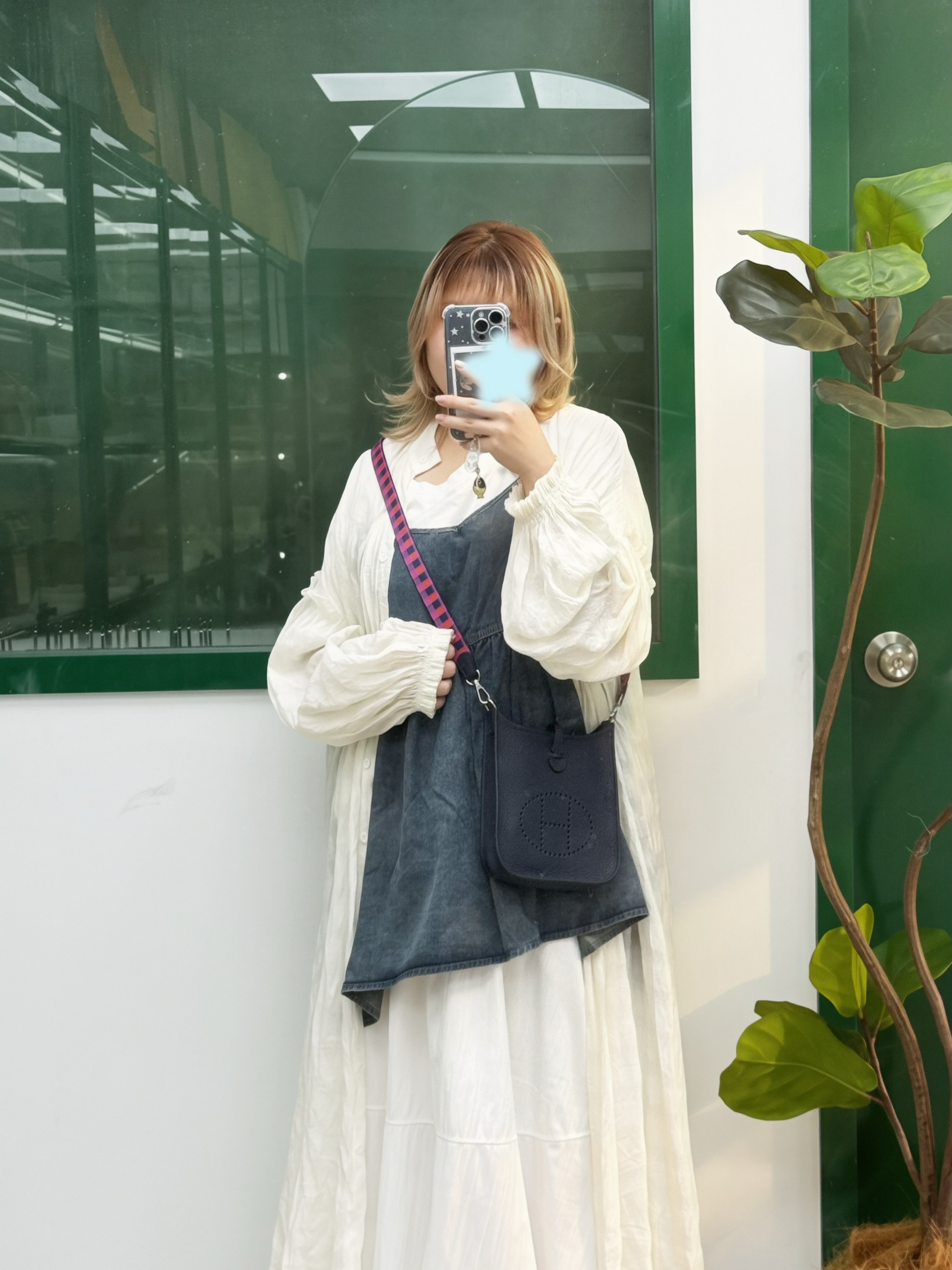 Hermes🛍️閑置品✨ mini e 深藍色 Z stamp💥 有原裝肩帶 有盒 有塵袋x2